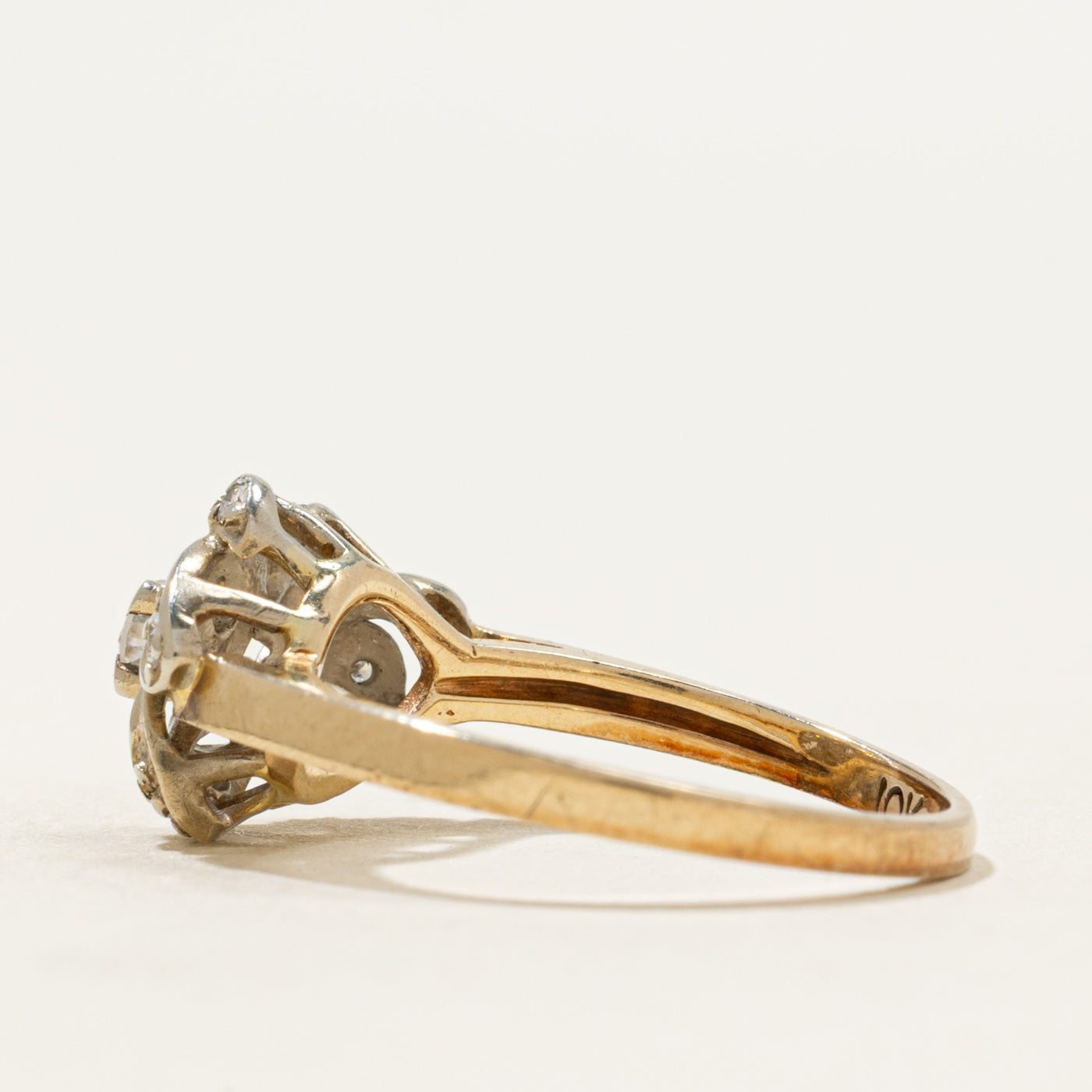 Diamond Swirl Design Ring | 0.19ctw | SZ 7
