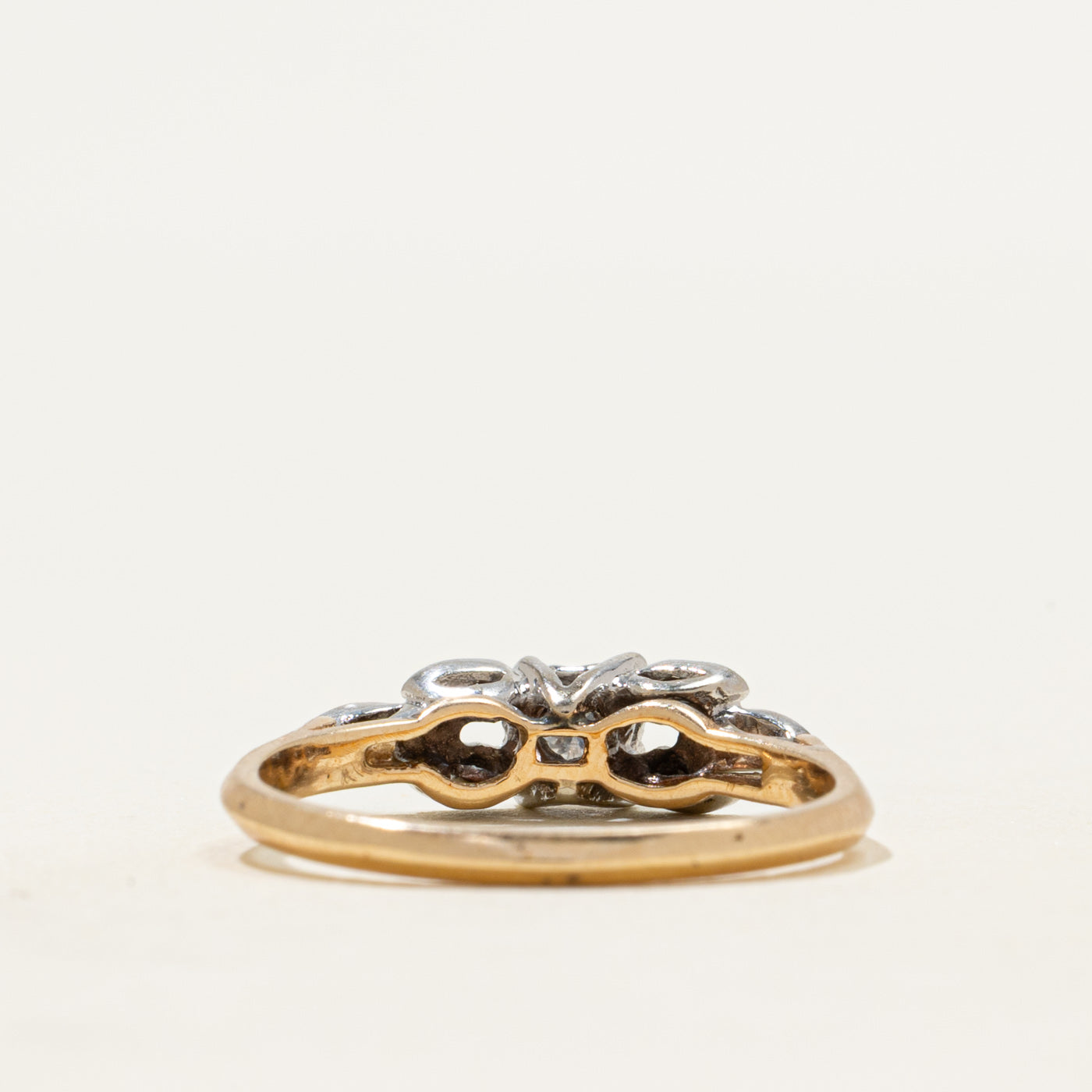 14k Illusion Set Diamond Ring | 0.09ctw | SZ 6.75