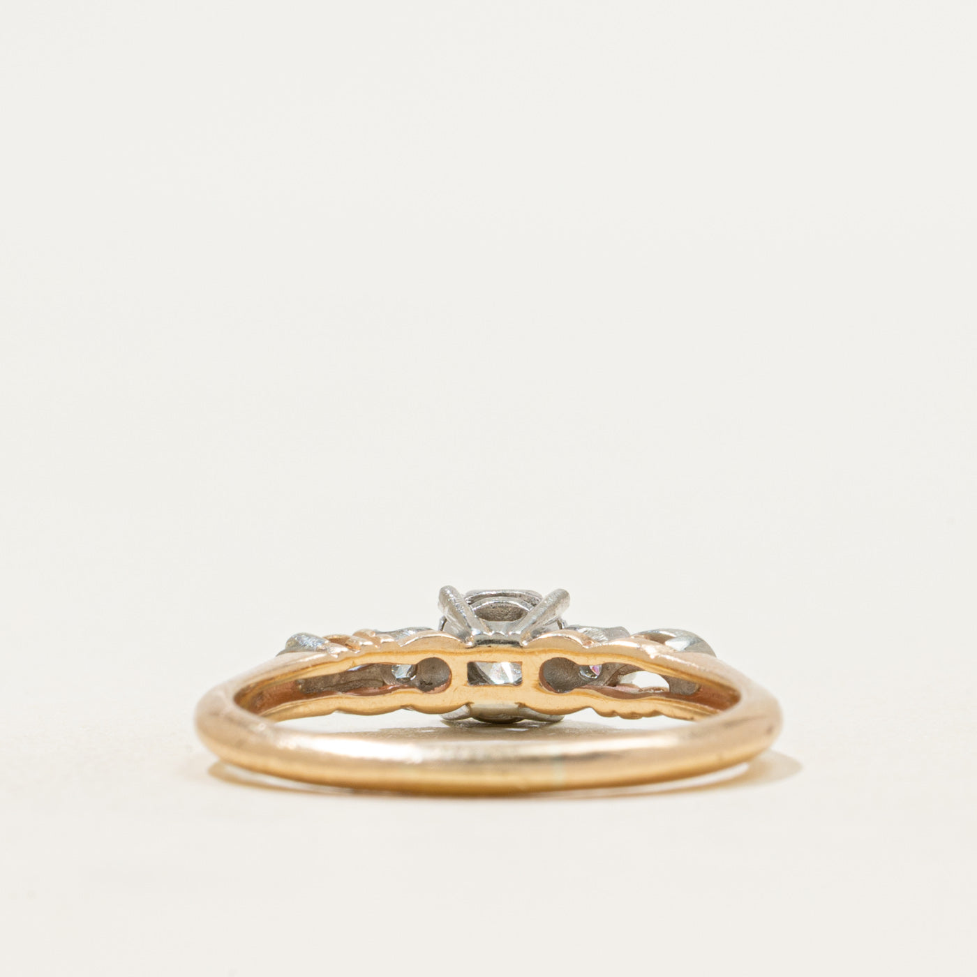 Two Tone Illusion Set Diamond Ring | 0.11ctw | SZ 7.5