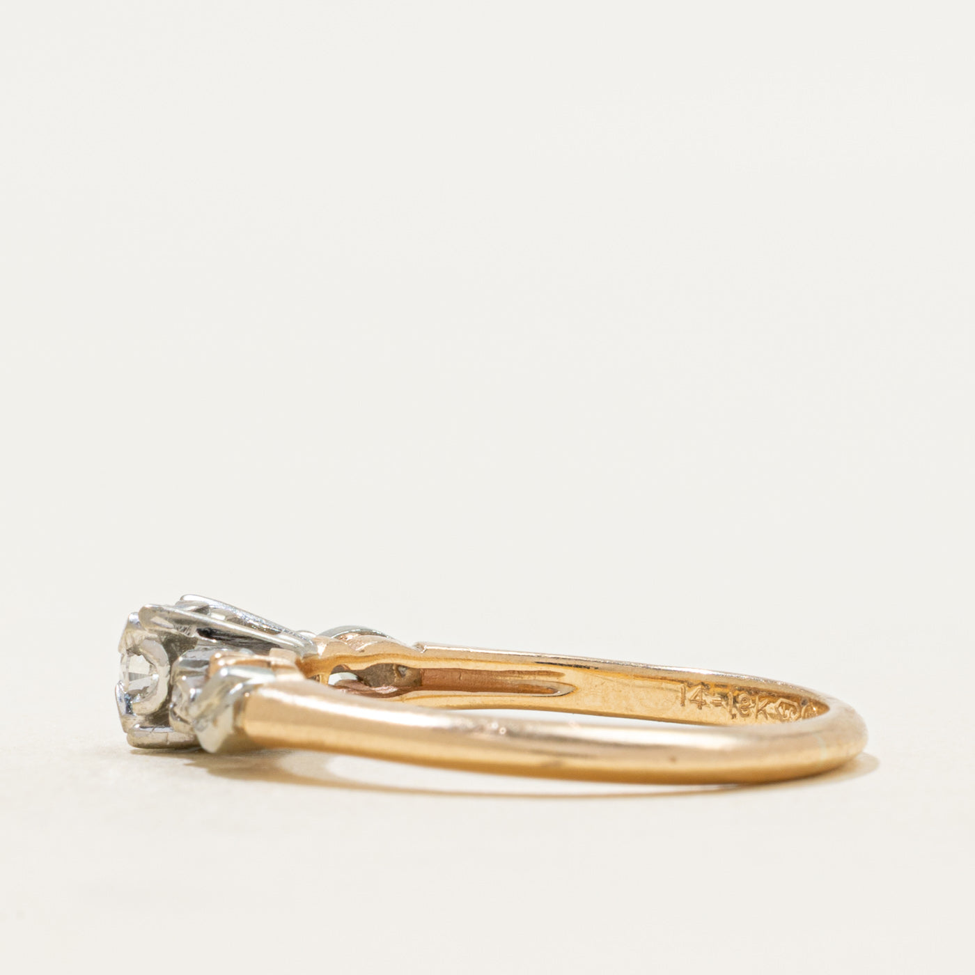 Two Tone Illusion Set Diamond Ring | 0.11ctw | SZ 7.5
