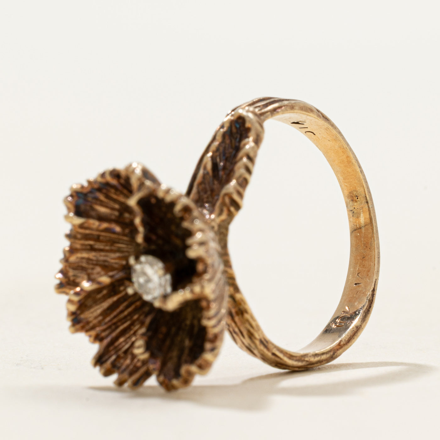 Diamond Textured Flower Cocktail Ring | 0.10ct | SZ 3.75