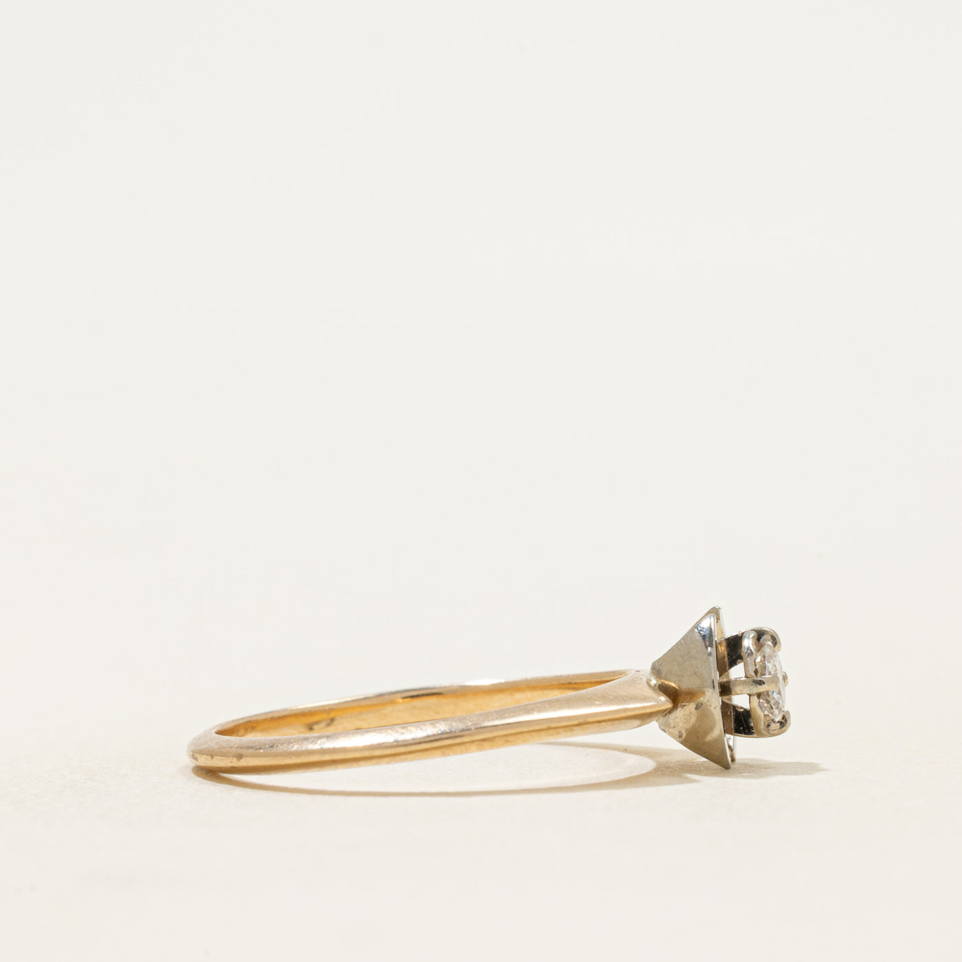 Illusion Set Solitaire Diamond Ring | 0.11ct | SZ 7