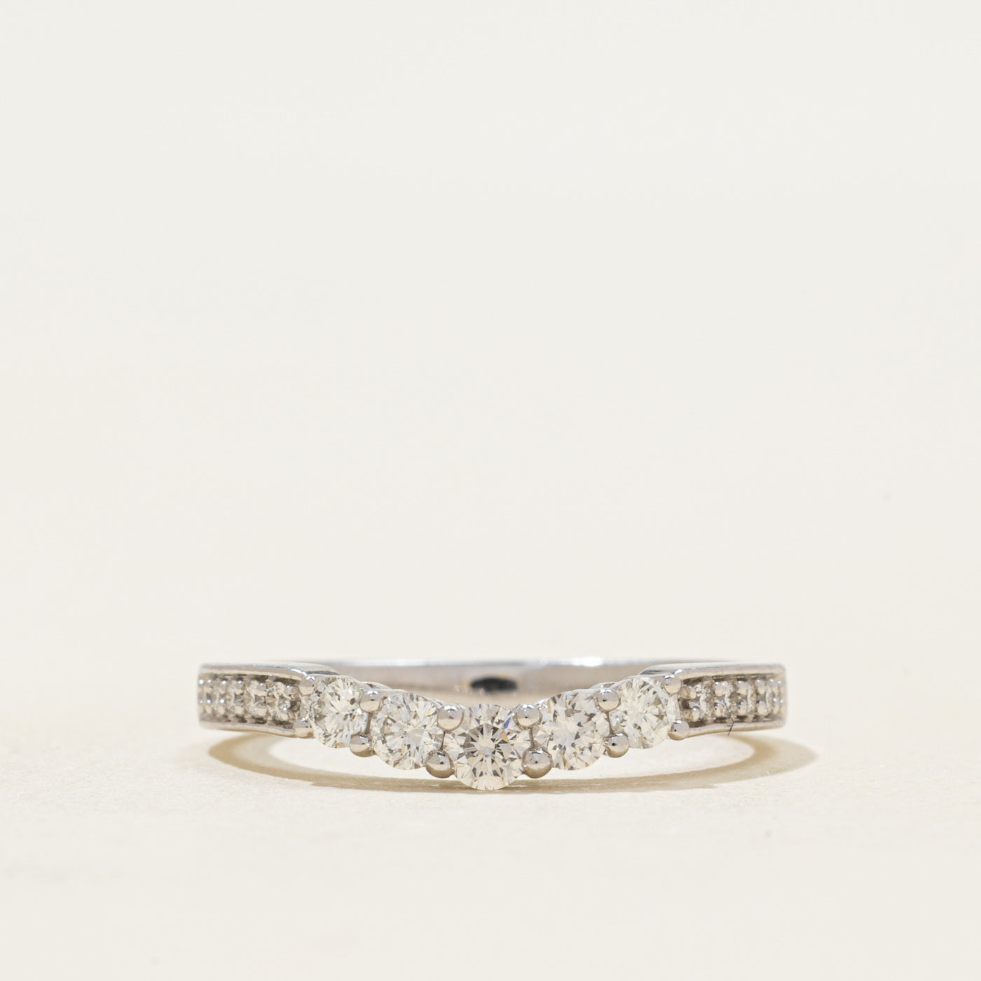 Bague contour en or blanc sertie de diamants | 0,36 ct | Taille 6,5