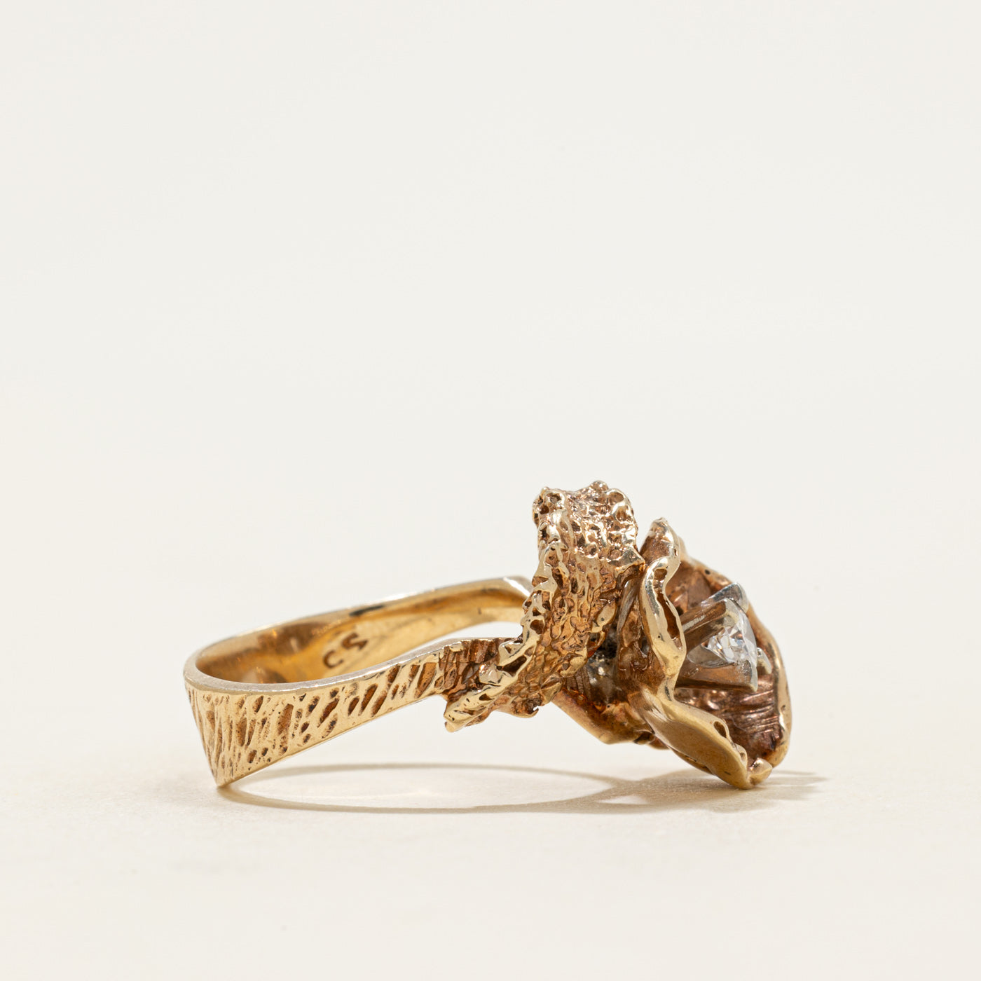 Diamond Floral Textured Cocktail Ring | 0.17ct | SZ 5.75