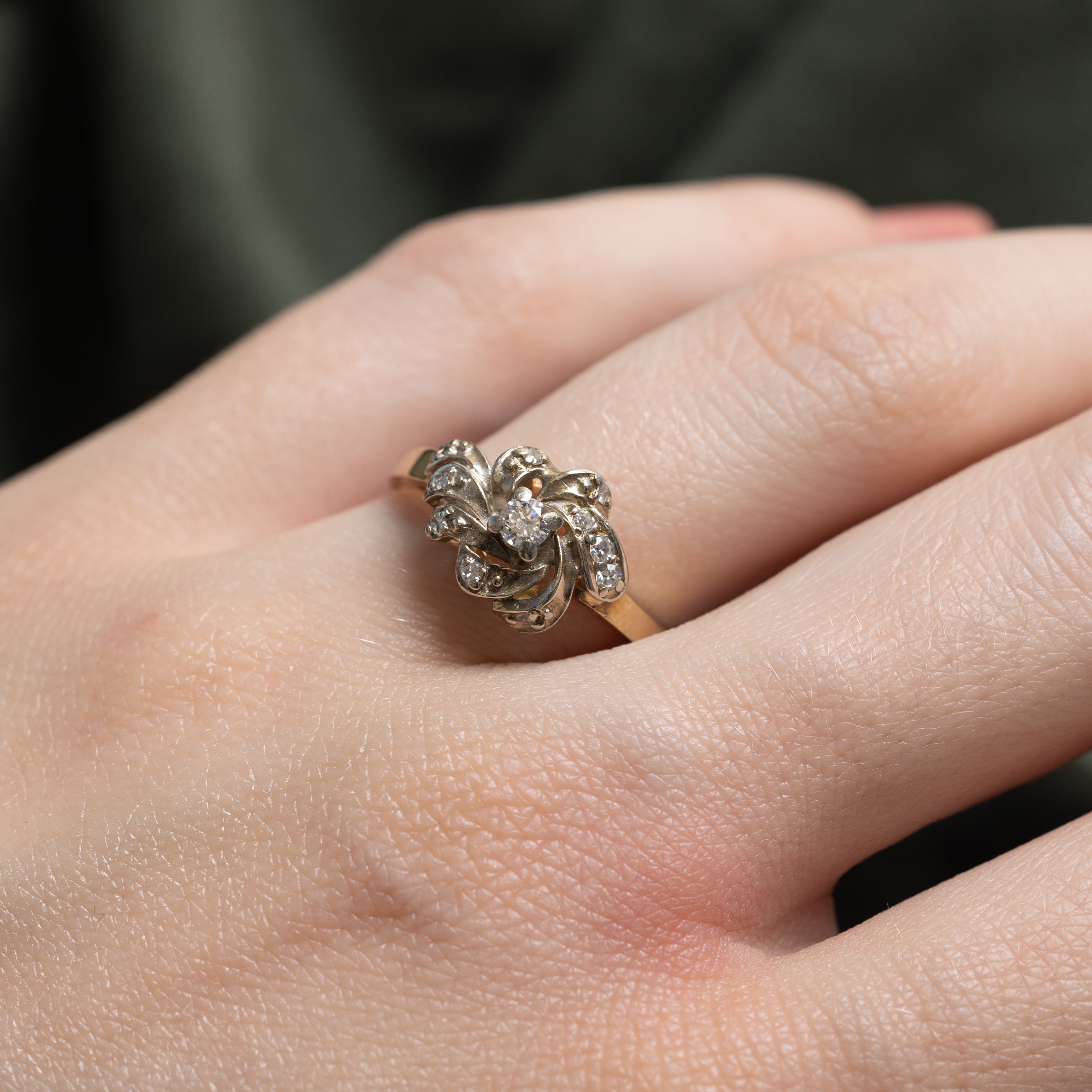 Diamond Swirl Design Ring | 0.19ctw | SZ 7