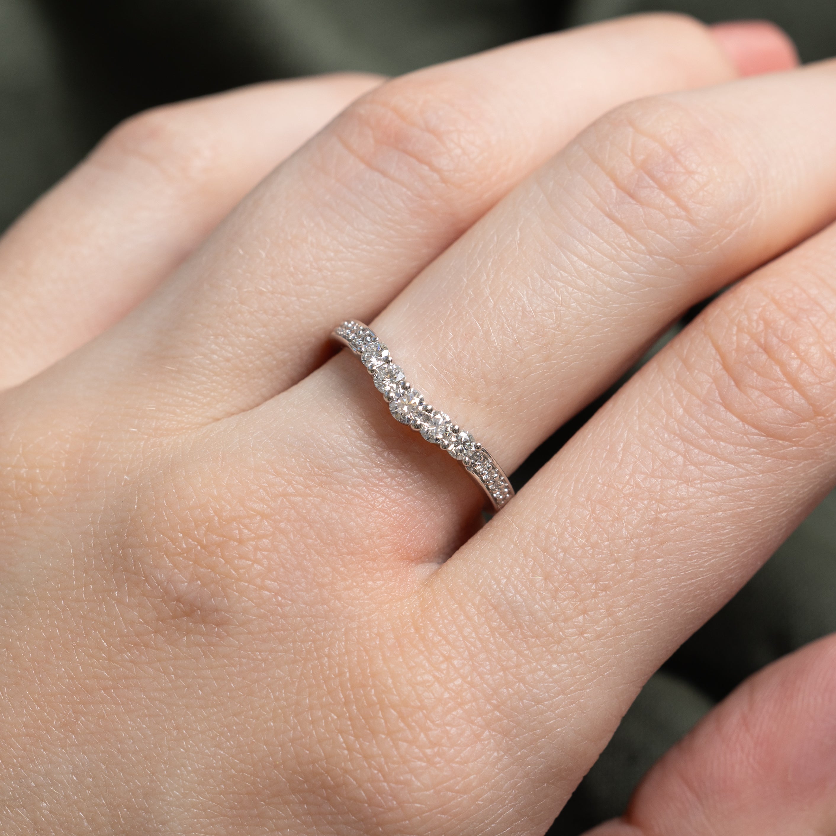 Bague contour en or blanc sertie de diamants | 0,36 ct | Taille 6,5