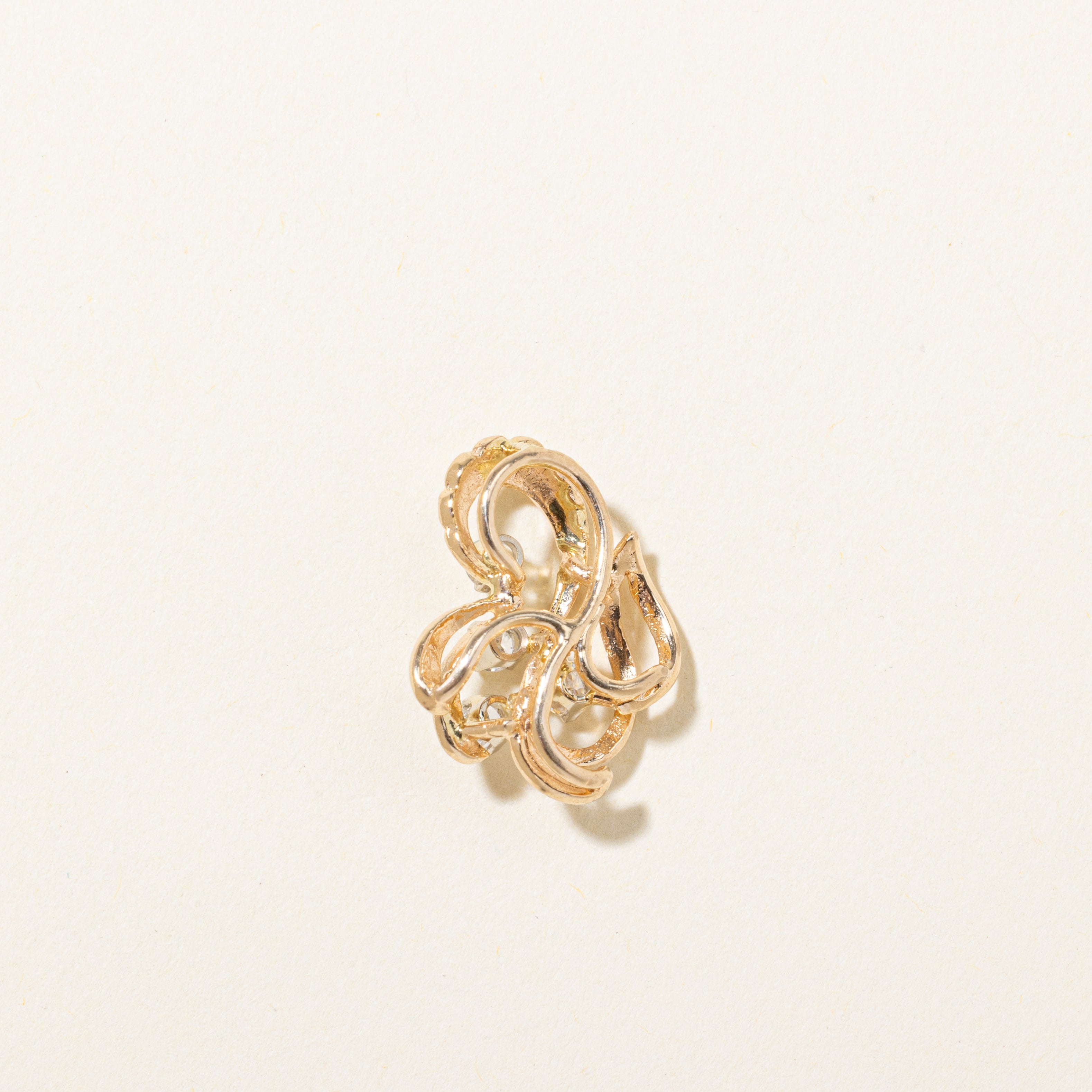 Scattered Diamond Swirl Pendant | 0.24ctw