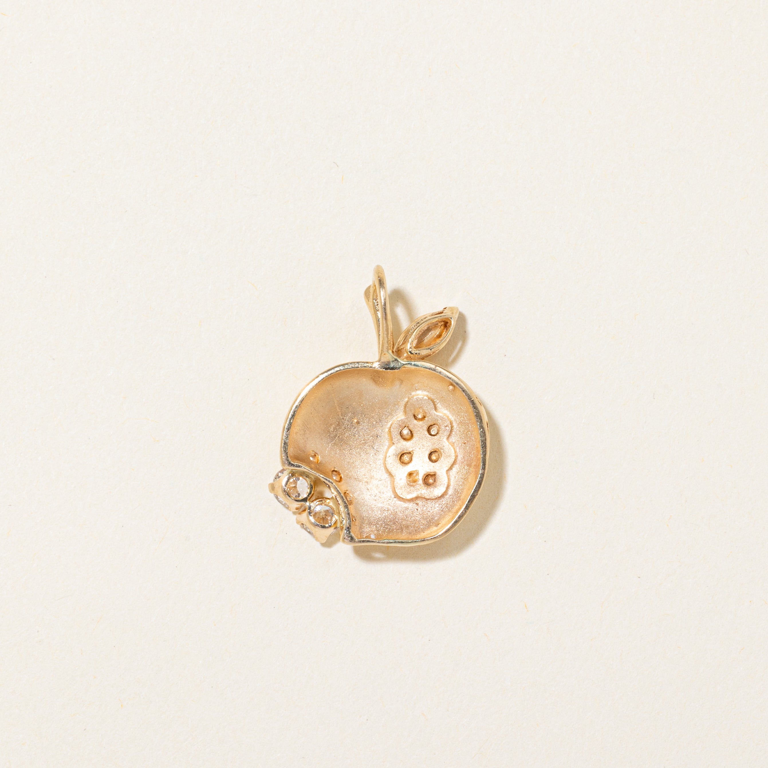 Diamond Apple Pendant | 0.25ctw