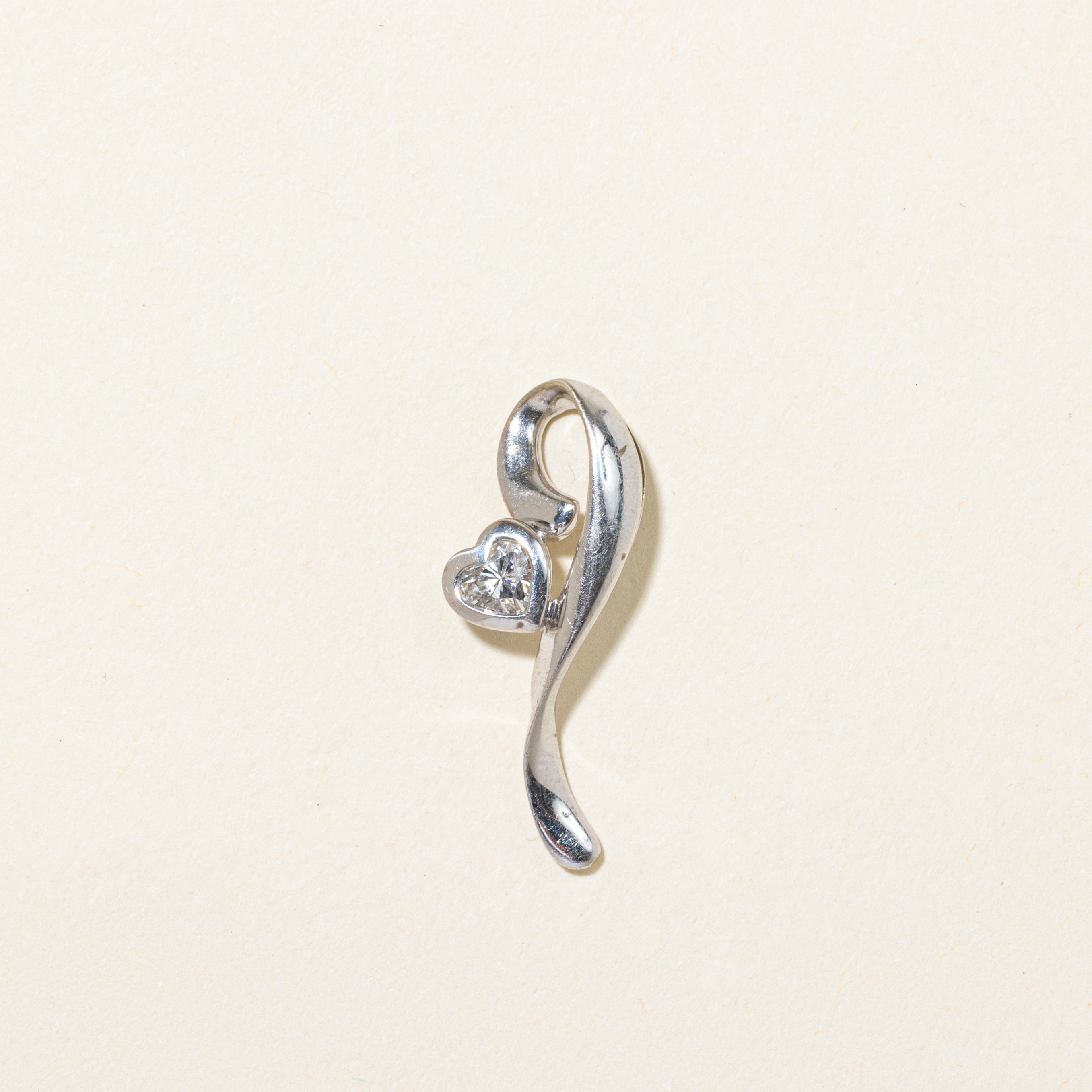 Diamond Heart Swirl Pendant | 0.17ct