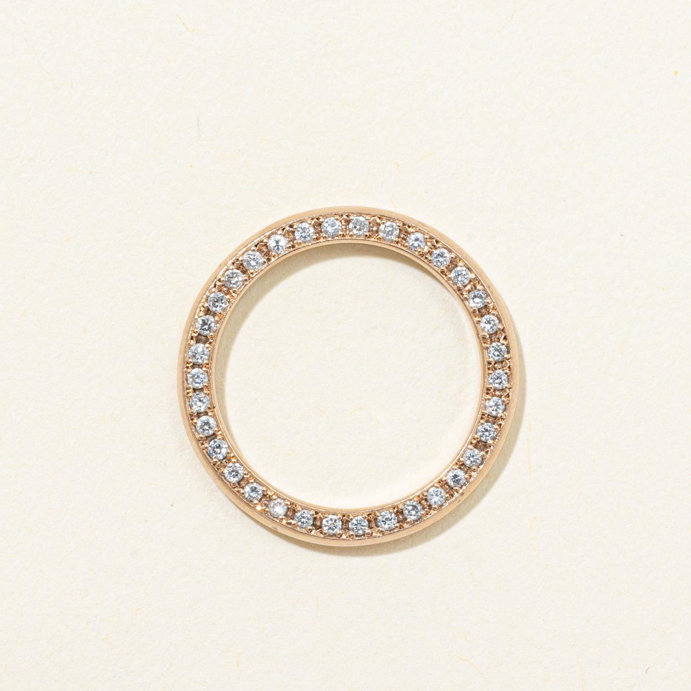 18k Eternity Diamond Circle Pendant | 0.42ctw