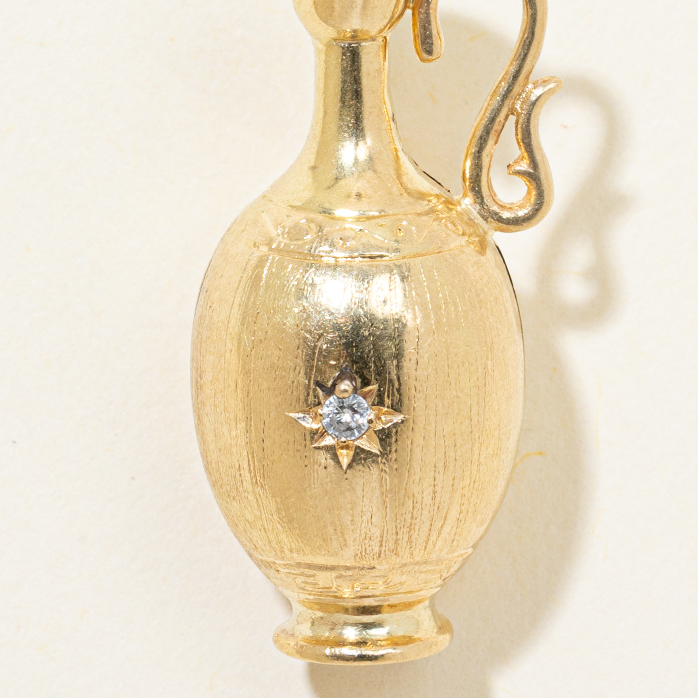 18k Star Set Diamond Lekythos Vase Pendant | 0.03ct