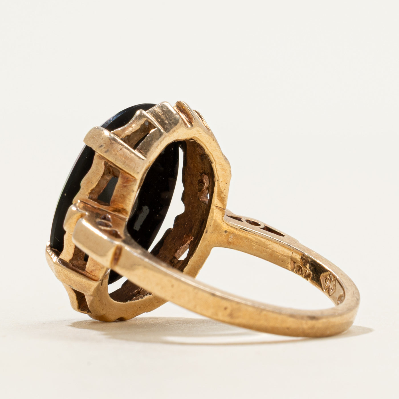 Onyx & Diamond Grooved Ring | 3.75ct, 0.005ct | SZ 6.75