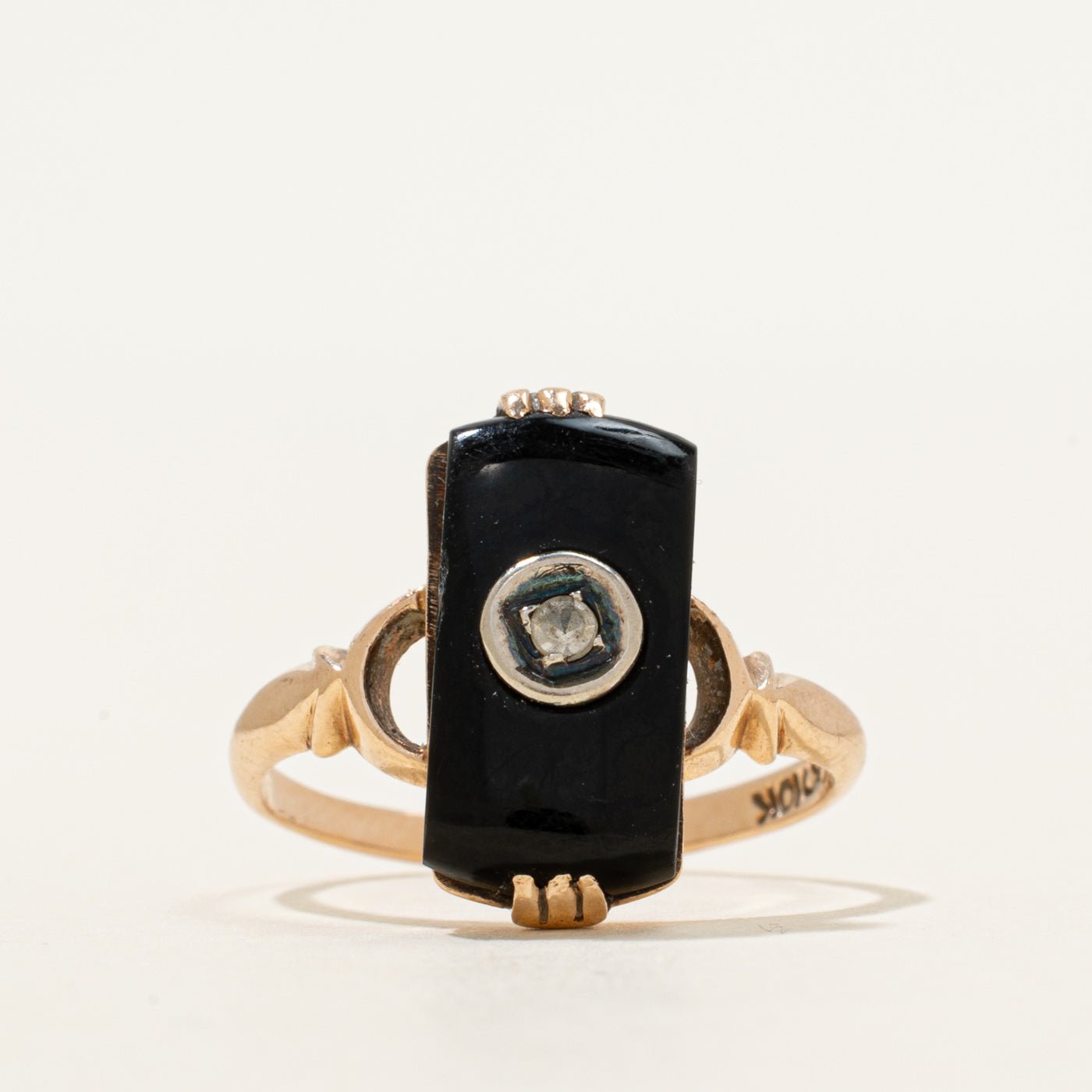 Onyx & Diamond Grooved Ring | 1.96ct, 0.02ct | SZ 5.25