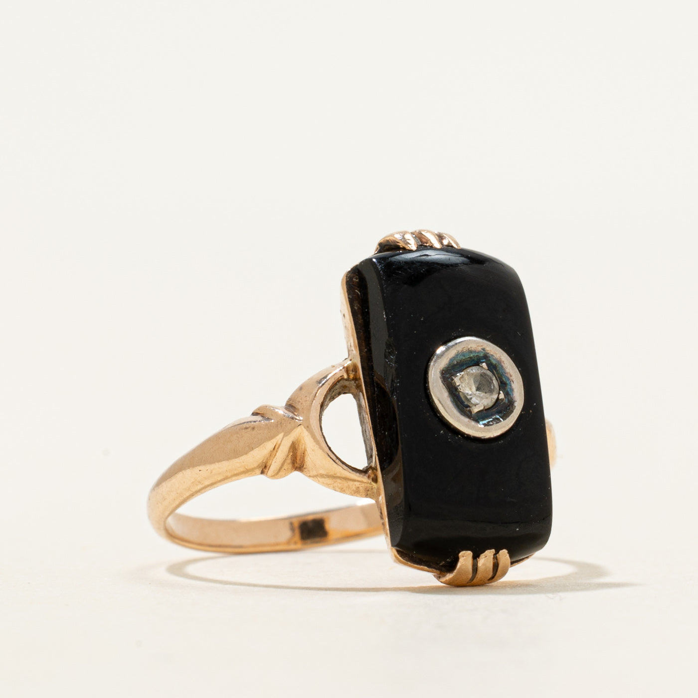 Onyx & Diamond Grooved Ring | 1.96ct, 0.02ct | SZ 5.25