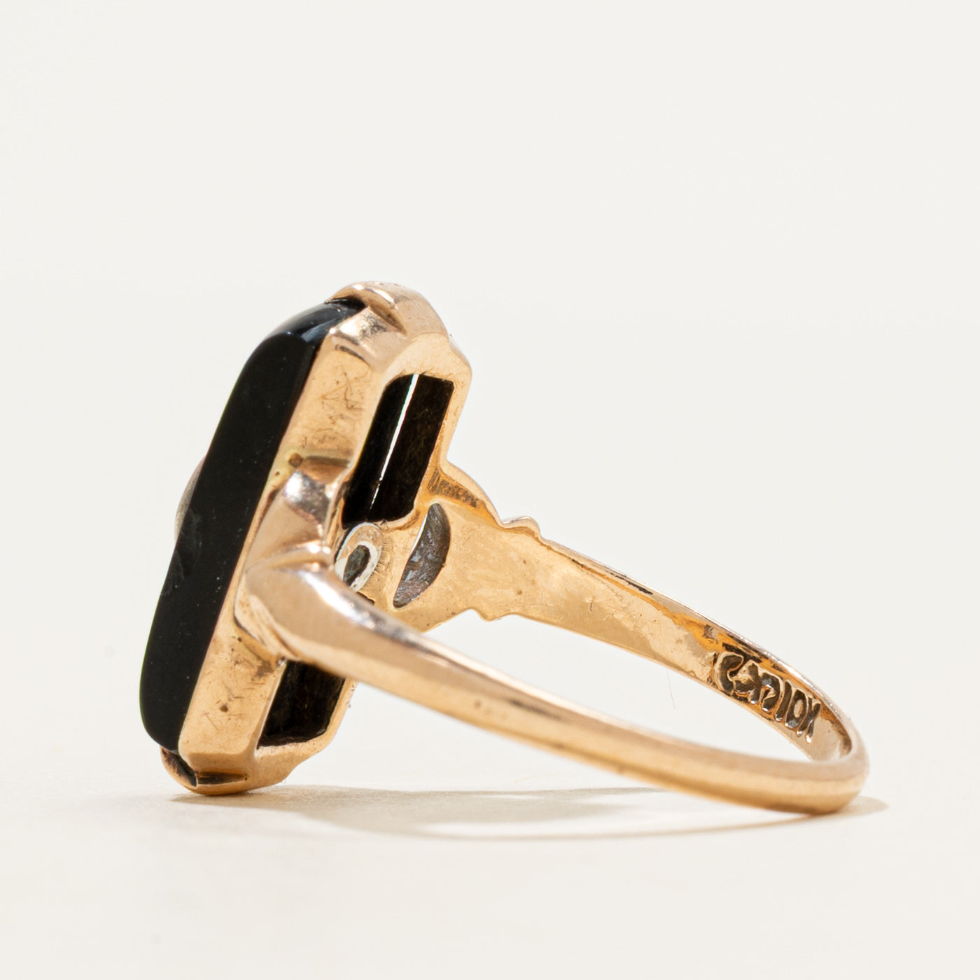 Onyx & Diamond Grooved Ring | 1.96ct, 0.02ct | SZ 5.25