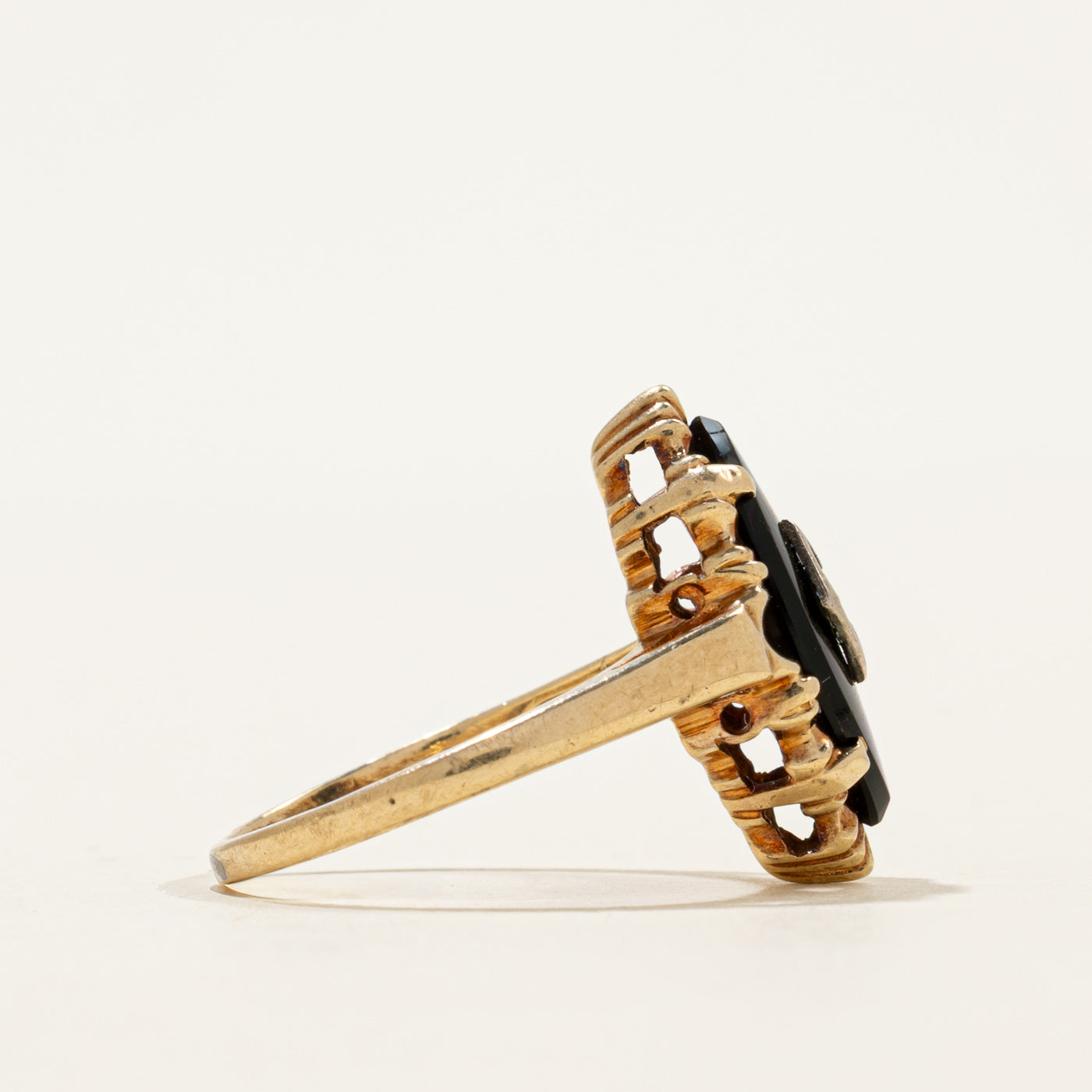 Cabochon Onyx & Diamond Navette Ring | 1.97ct, 0.005ct | SZ 5.5