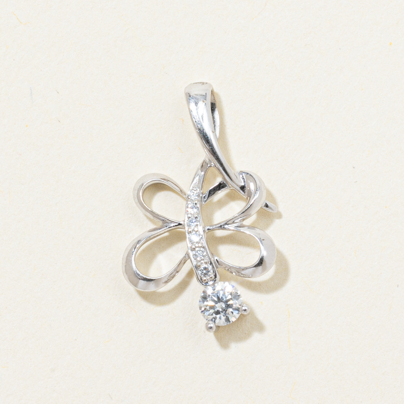 18k White Gold Diamond Butterfly Pendant | 0.17ctw