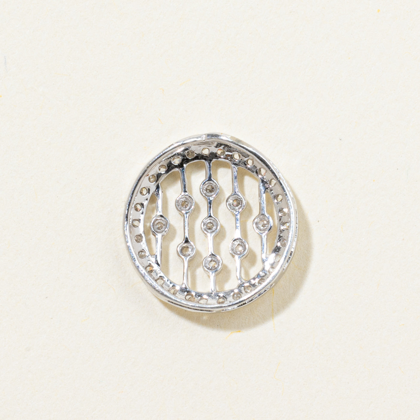 Diamond Halo Circle Pendant | 0.19ctw