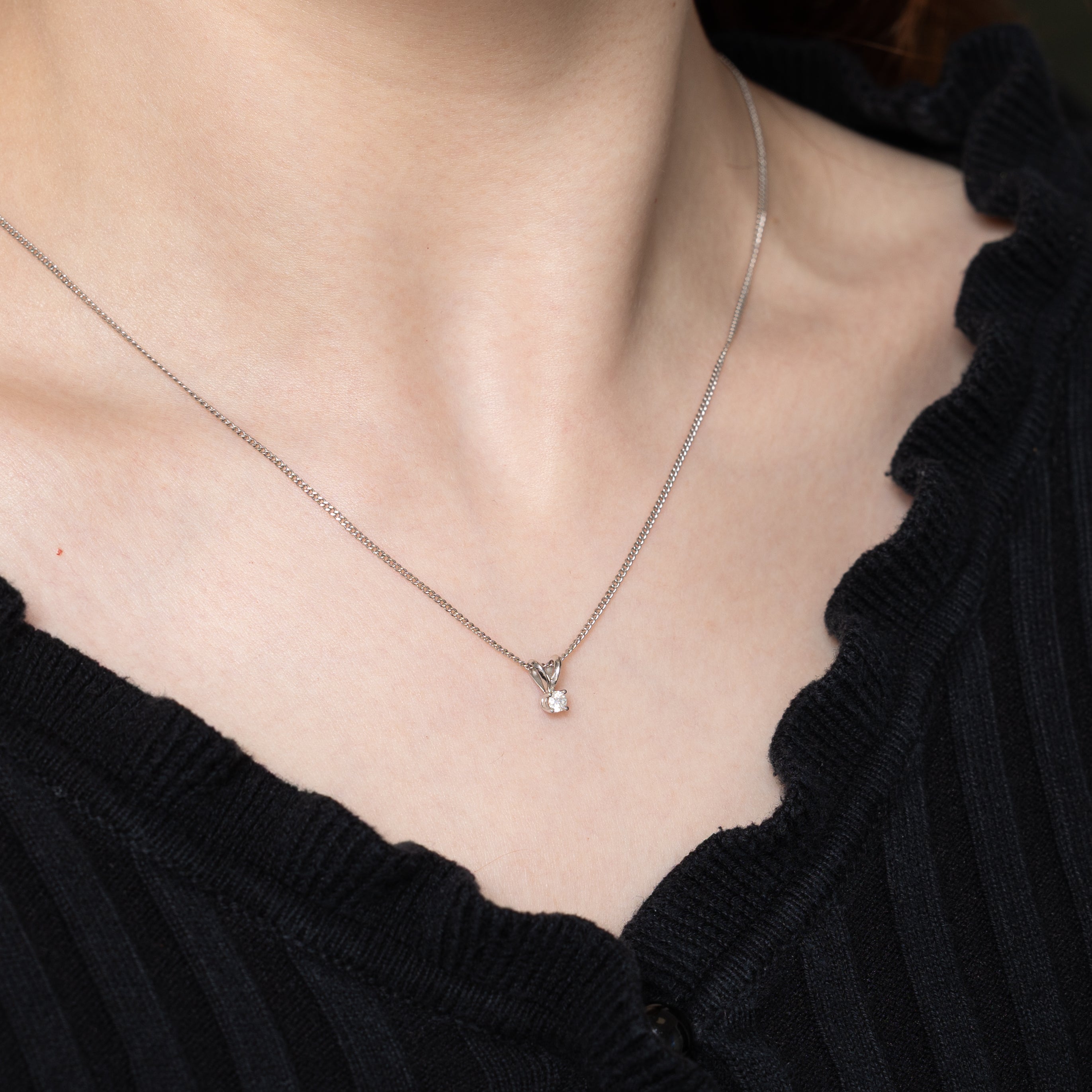 Basket Set Diamond Pendant | 0.10ct