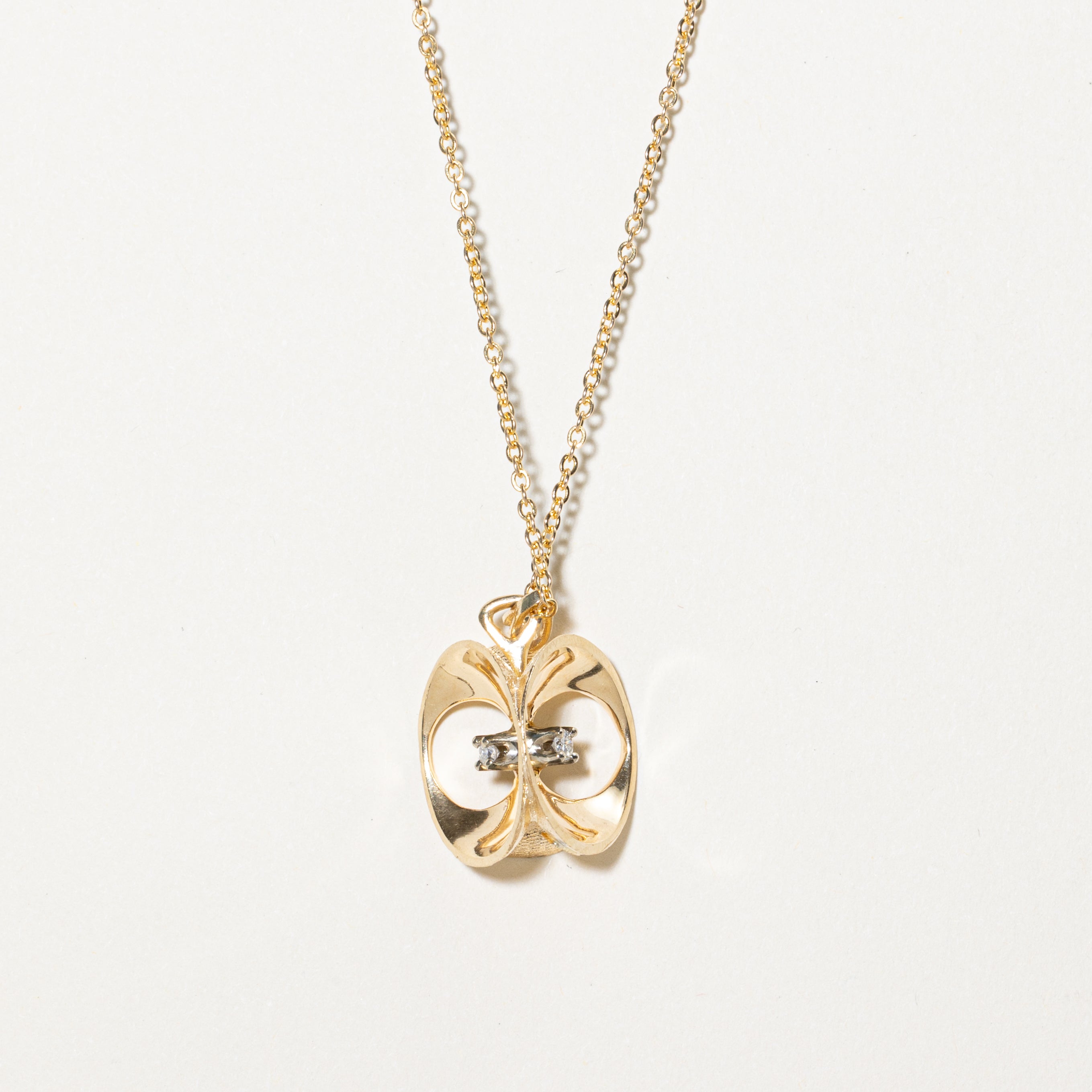 Diamond Abstract Pendant Necklace | 0.13ctw | 16"