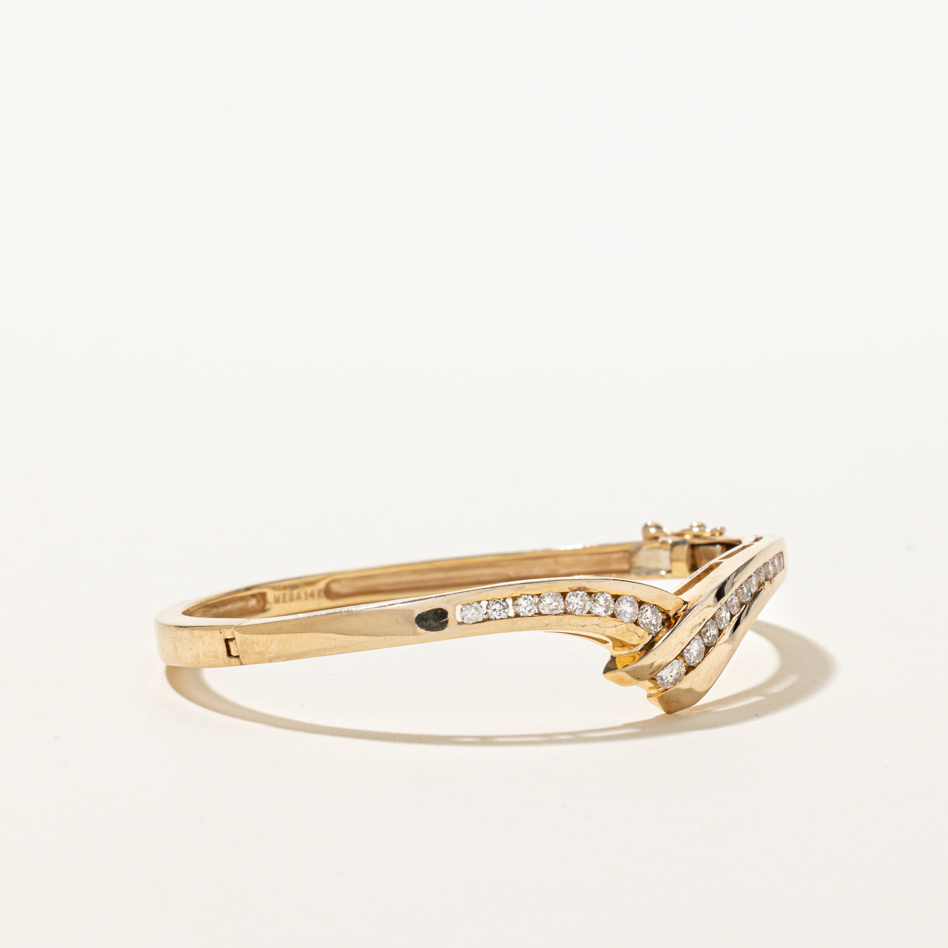 Channel Set Diamond Chevron Cuff | 0.87ctw | 6"