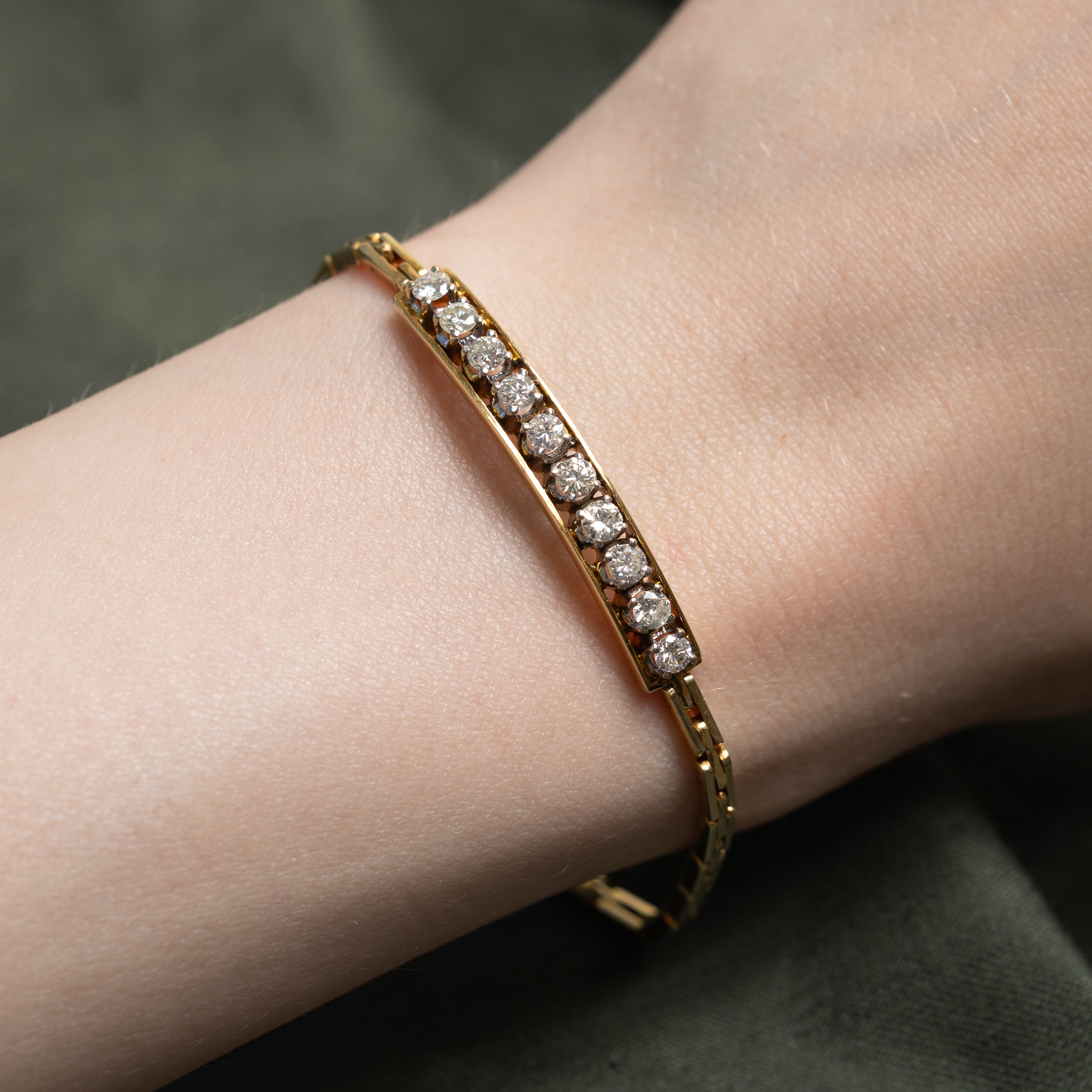 Yellow Gold Diamond Bar Panther Link Bracelet | 0.85ctw | 7"