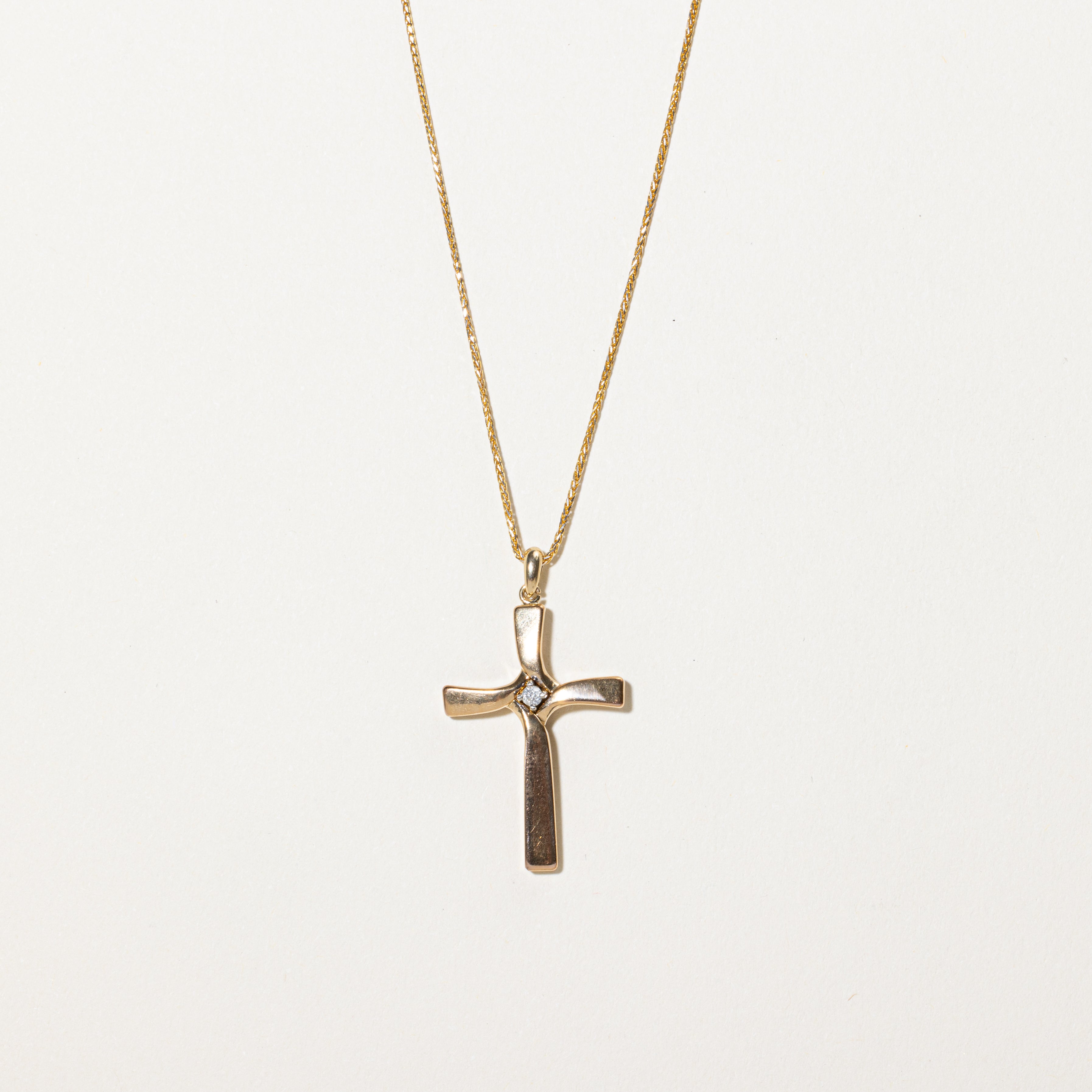 Collier pendentif croix en diamant | 0,03 ct | 45,7 cm