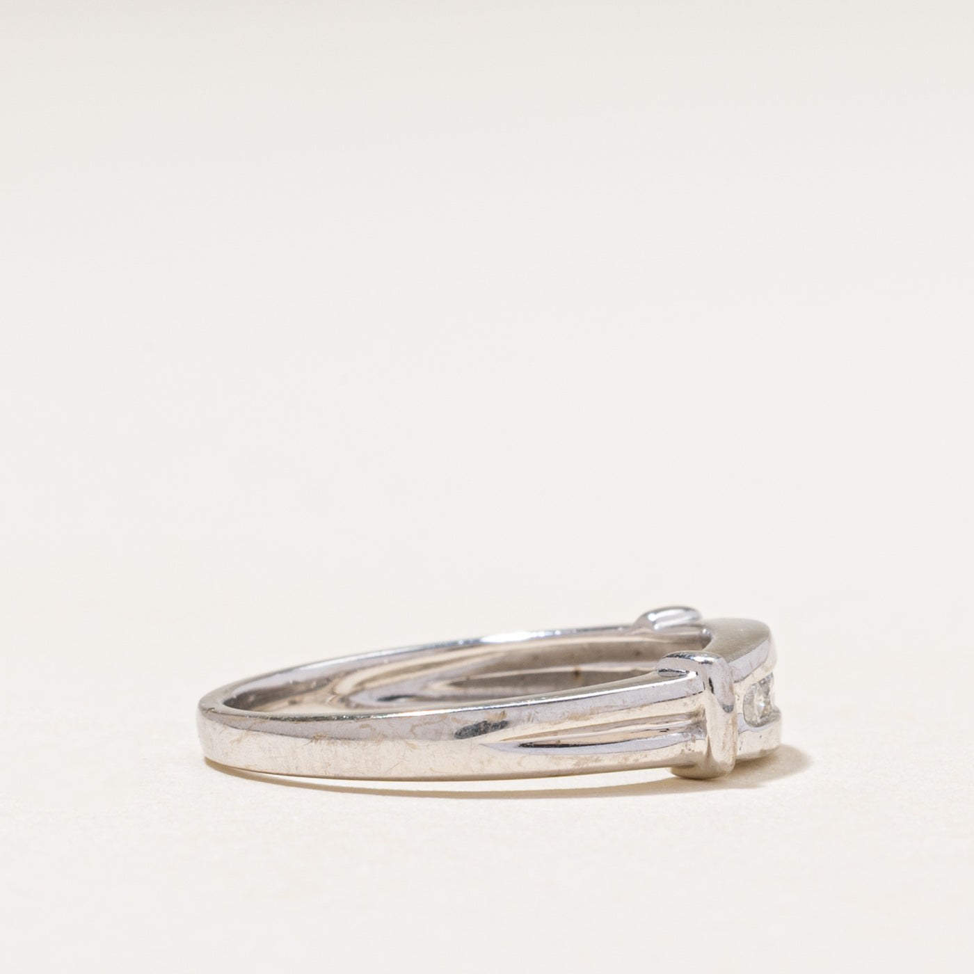 Five Stone Diamond Grooved Ring | 0.09ctw | SZ 6.5