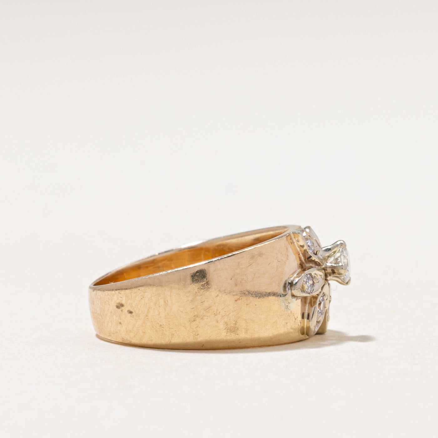 Diamond Floral Design Band | 0.18ctw | SZ 4.75
