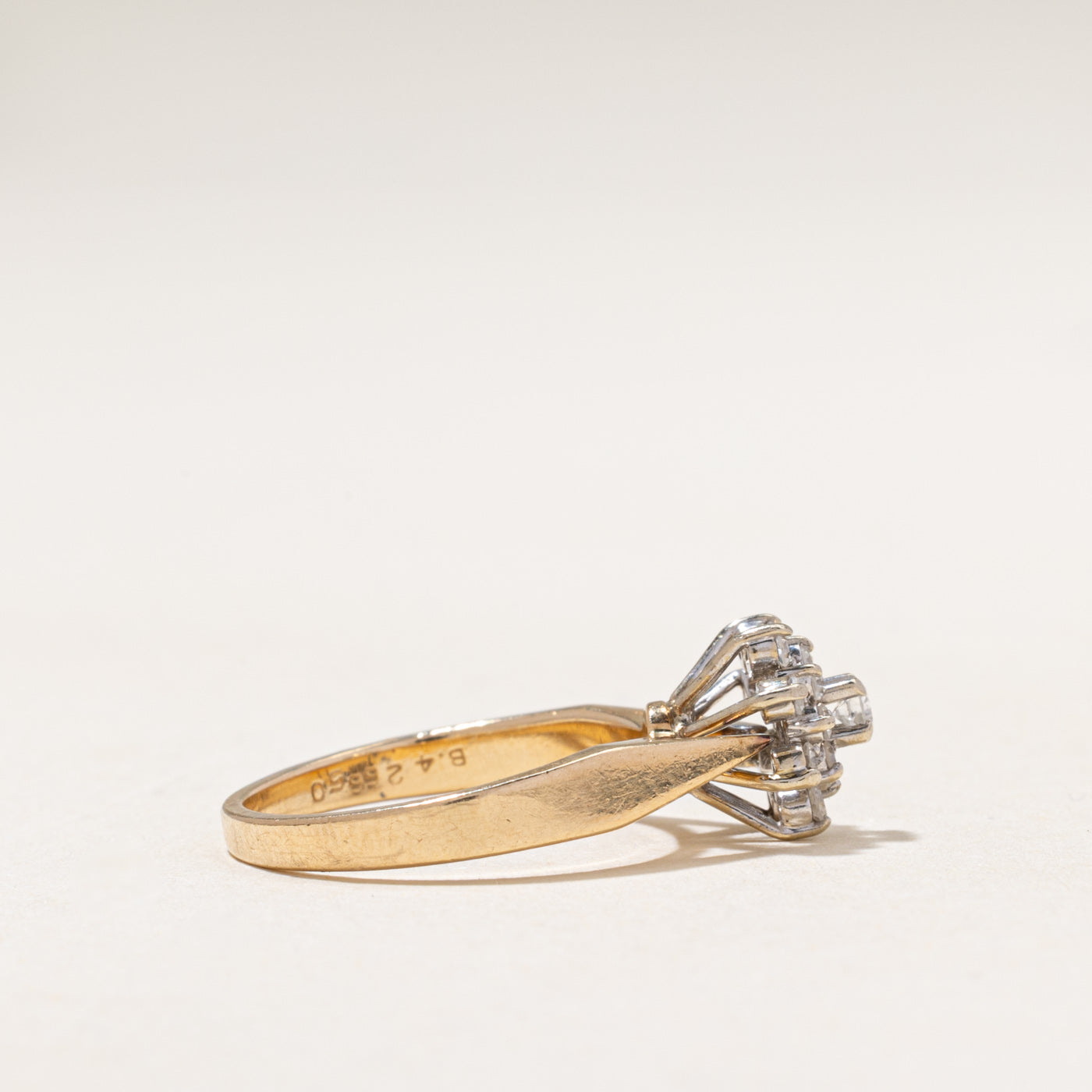 Diamond Cluster Petal Ring | 0.25ctw | SZ 5