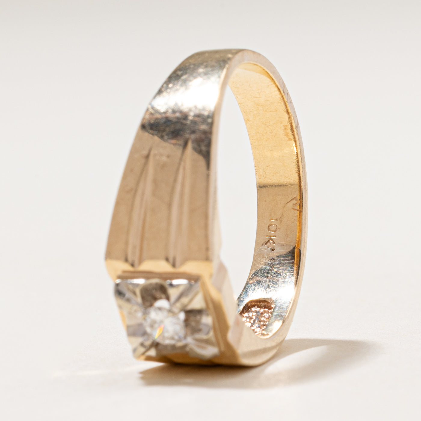 Illusion Set Diamond Grooved Ring | 0.13ct | SZ 11.25