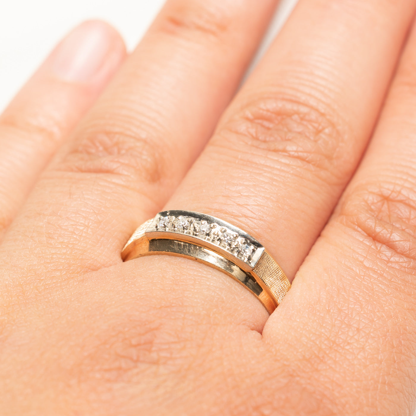 Five Stone Diamond Textured Band | 0.08ctw | SZ 12.5