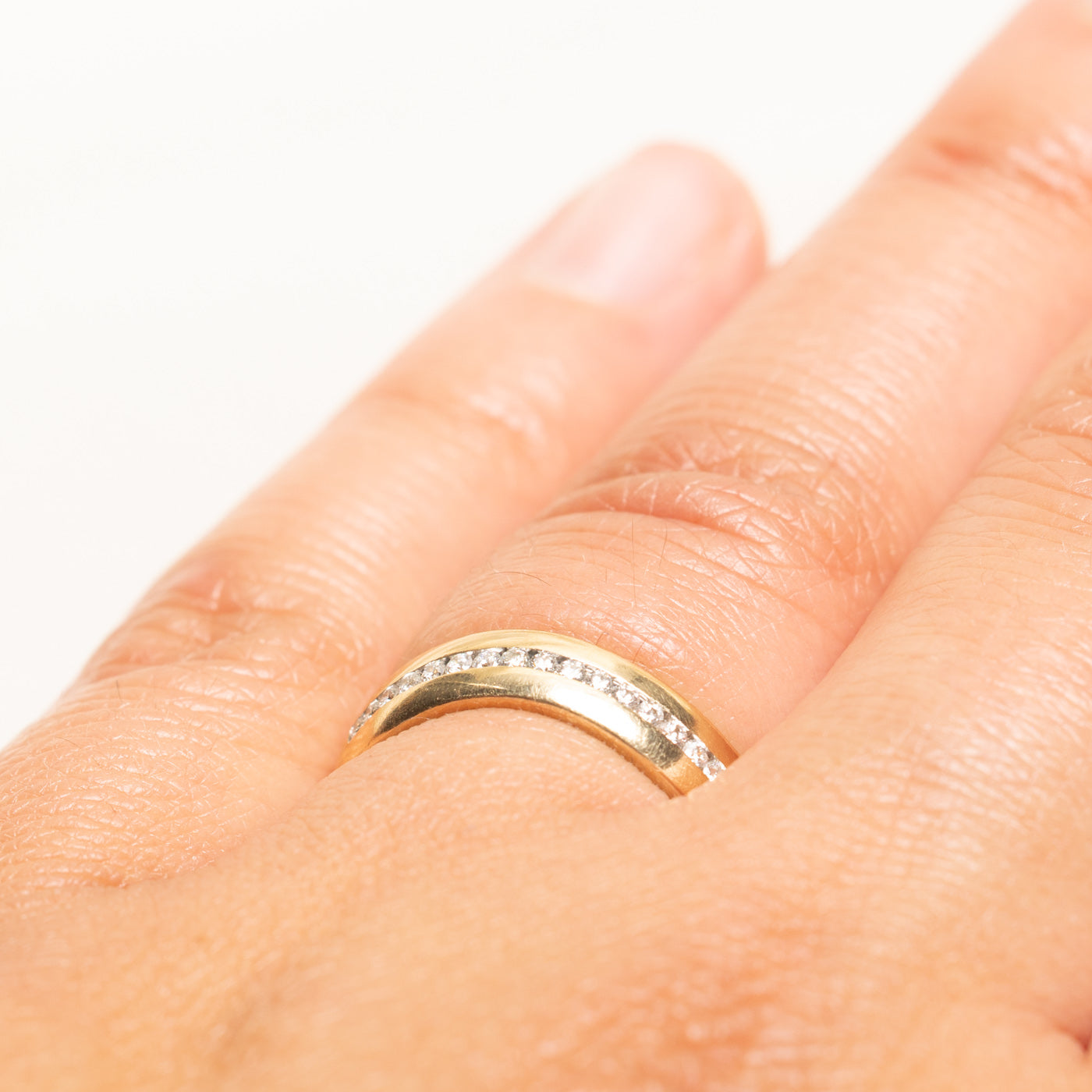 Semi Eternity Diamond Contour Band | 0.14ctw | 4.30mm | SZ 6.75