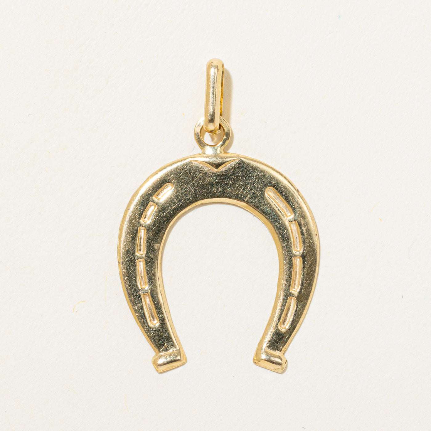 18k Yellow Gold Horseshoe Pendant