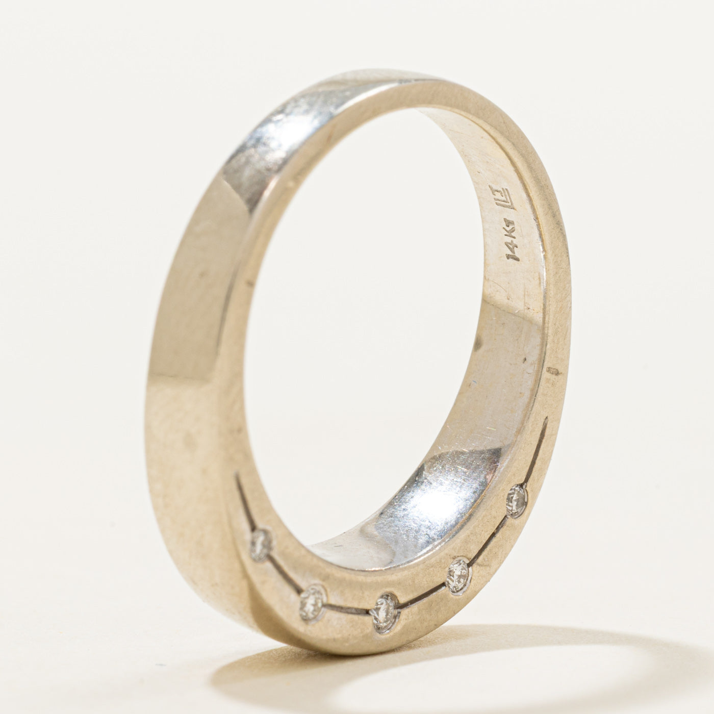 Flush Set Hidden Diamond Ring | 0.10ctw | SZ 8