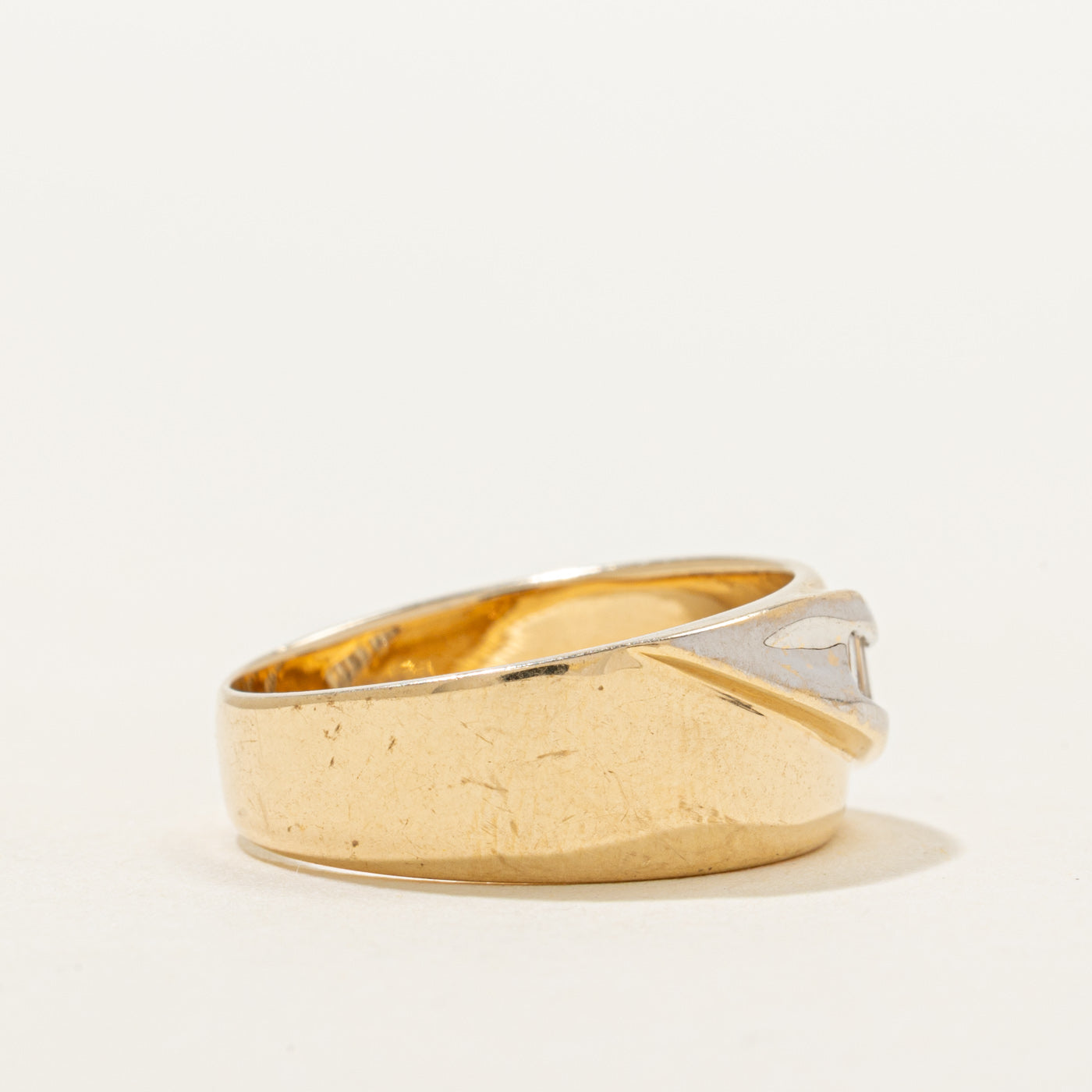 Two Tone Diagonal Diamond Ring | 0.25ctw | SZ 6.75