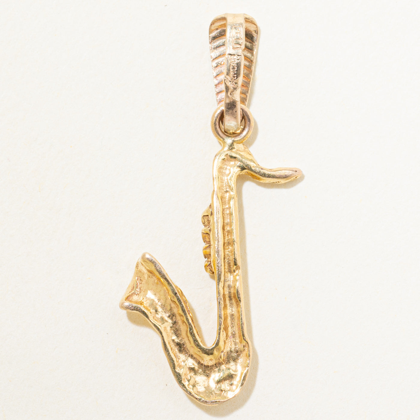 10k Yellow Gold Saxophone Pendant