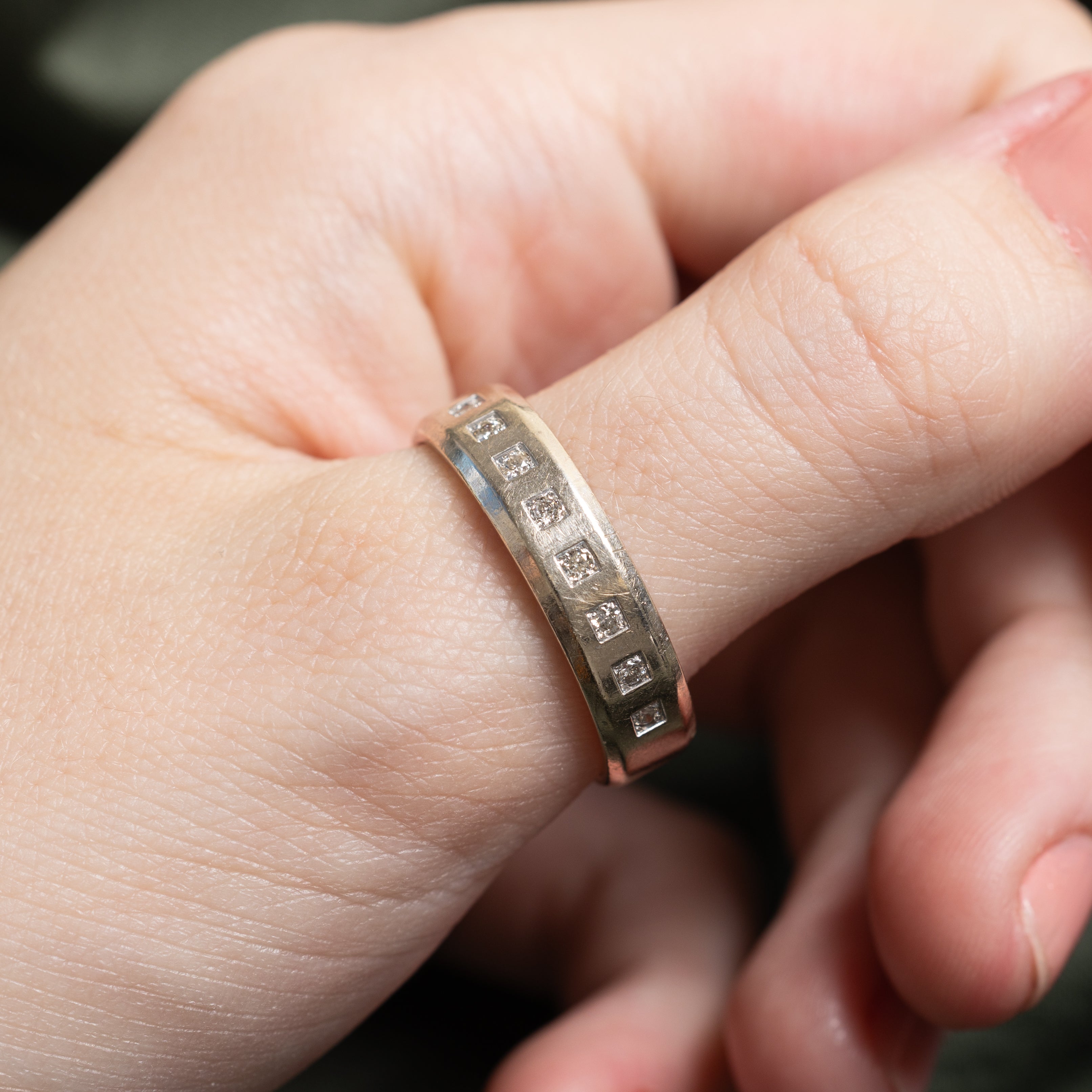 Bague sertie de diamants à fleur de peau (modèle canadien) | 0,21 ct | 6 mm | Taille 11,25