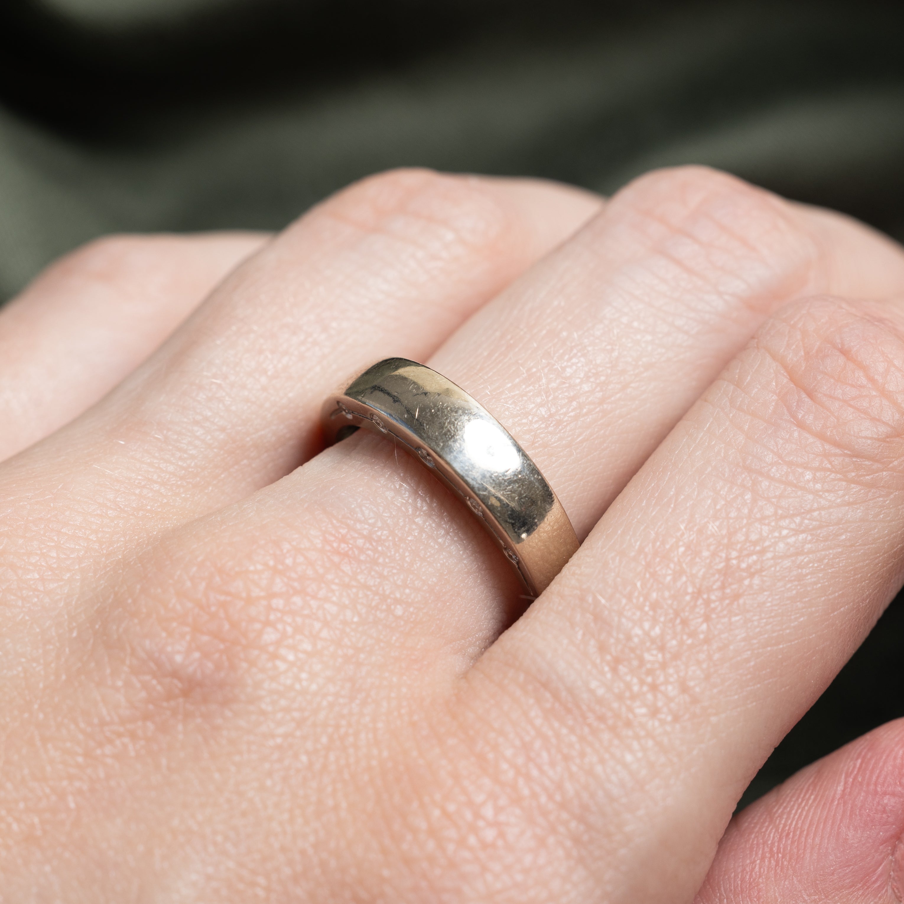 Flush Set Hidden Diamond Ring | 0.10ctw | SZ 8
