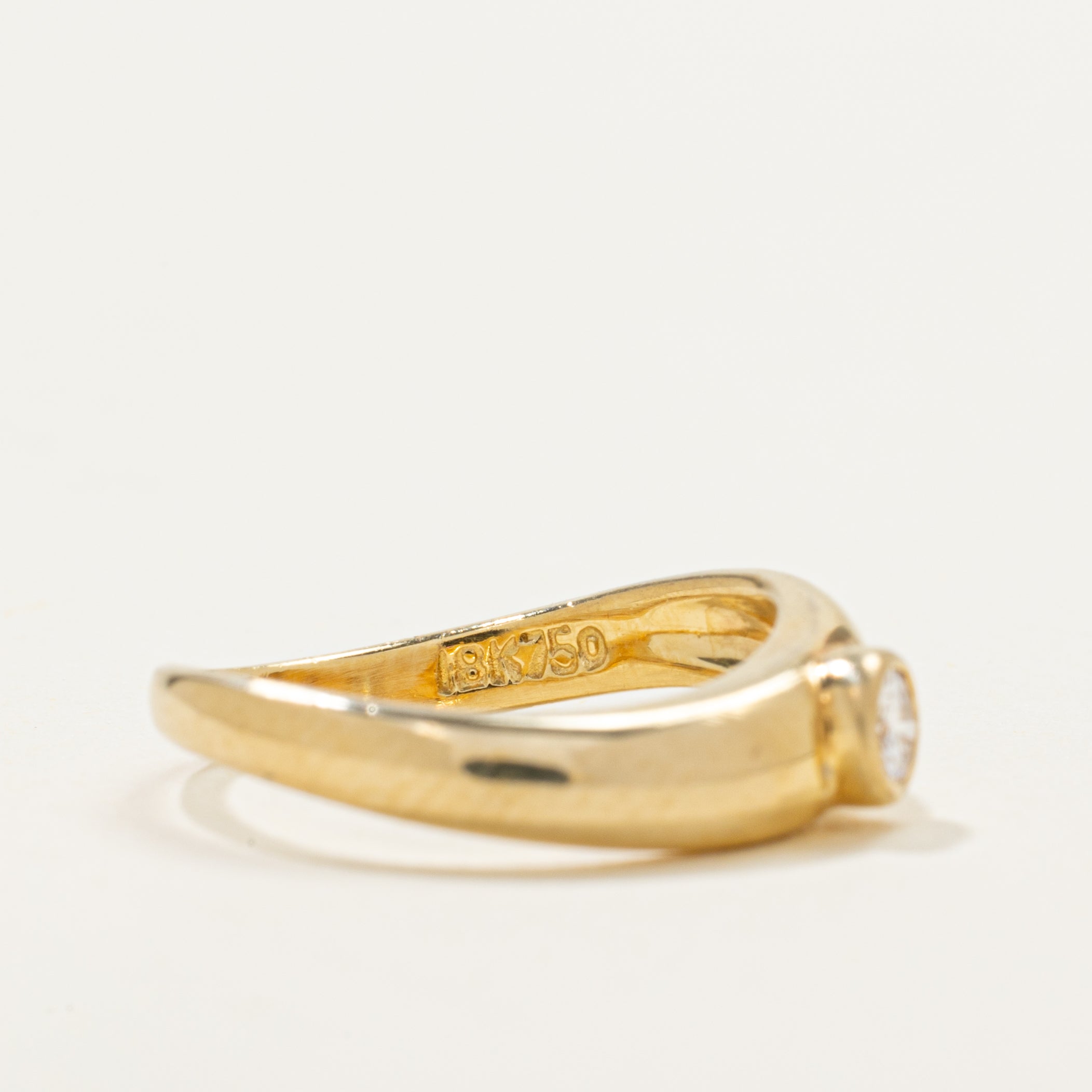 Bezel Set Diamond Wave Band | 0.10ct | SZ 2.75