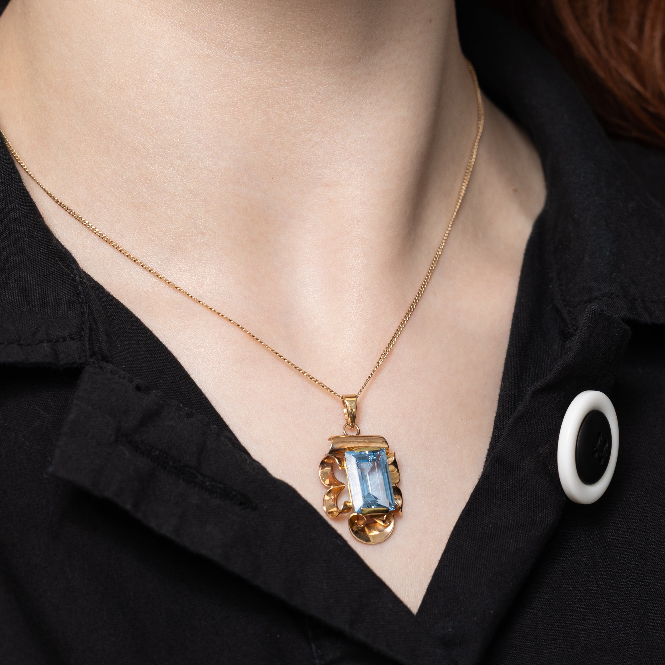 Blue Topaz Scrollwork Pendant | 7.46ct
