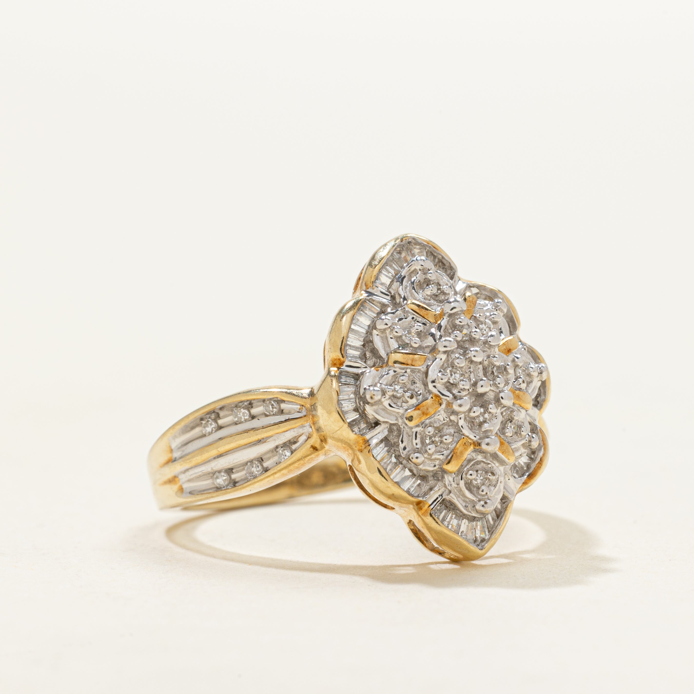 Bague festonnée sertie de diamants en grappe | 0,10 ct | Taille 7