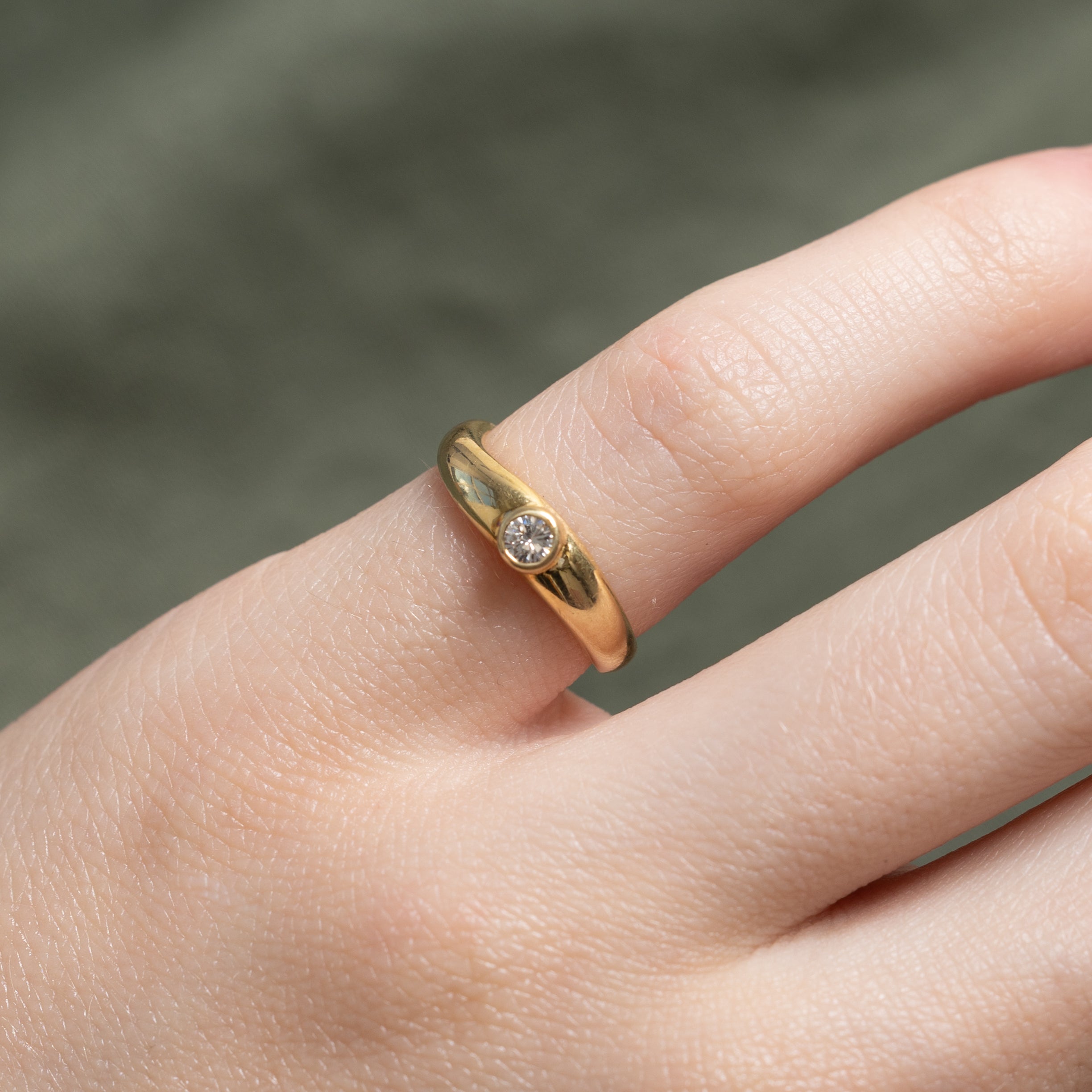 Bezel Set Diamond Wave Band | 0.10ct | SZ 2.75