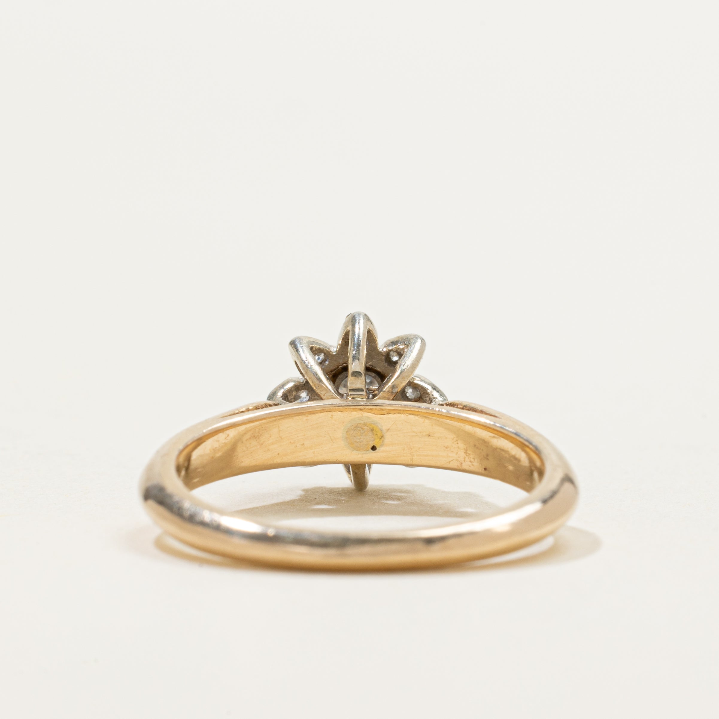 Diamond Petal Textured Ring | 0.25ctw | SZ 6