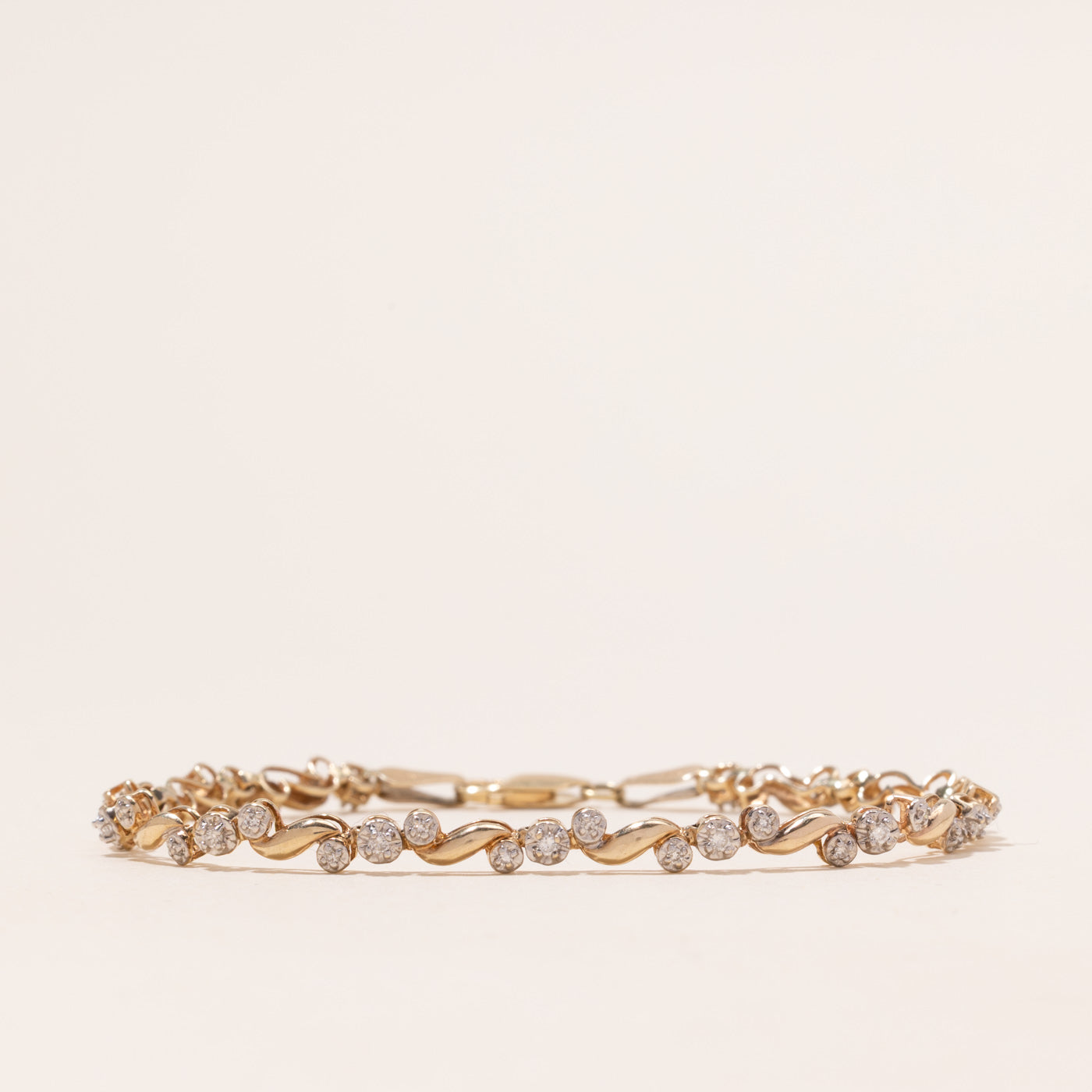 Illusion Set Diamond Wave Bracelet | 0.25ctw | 6.25"