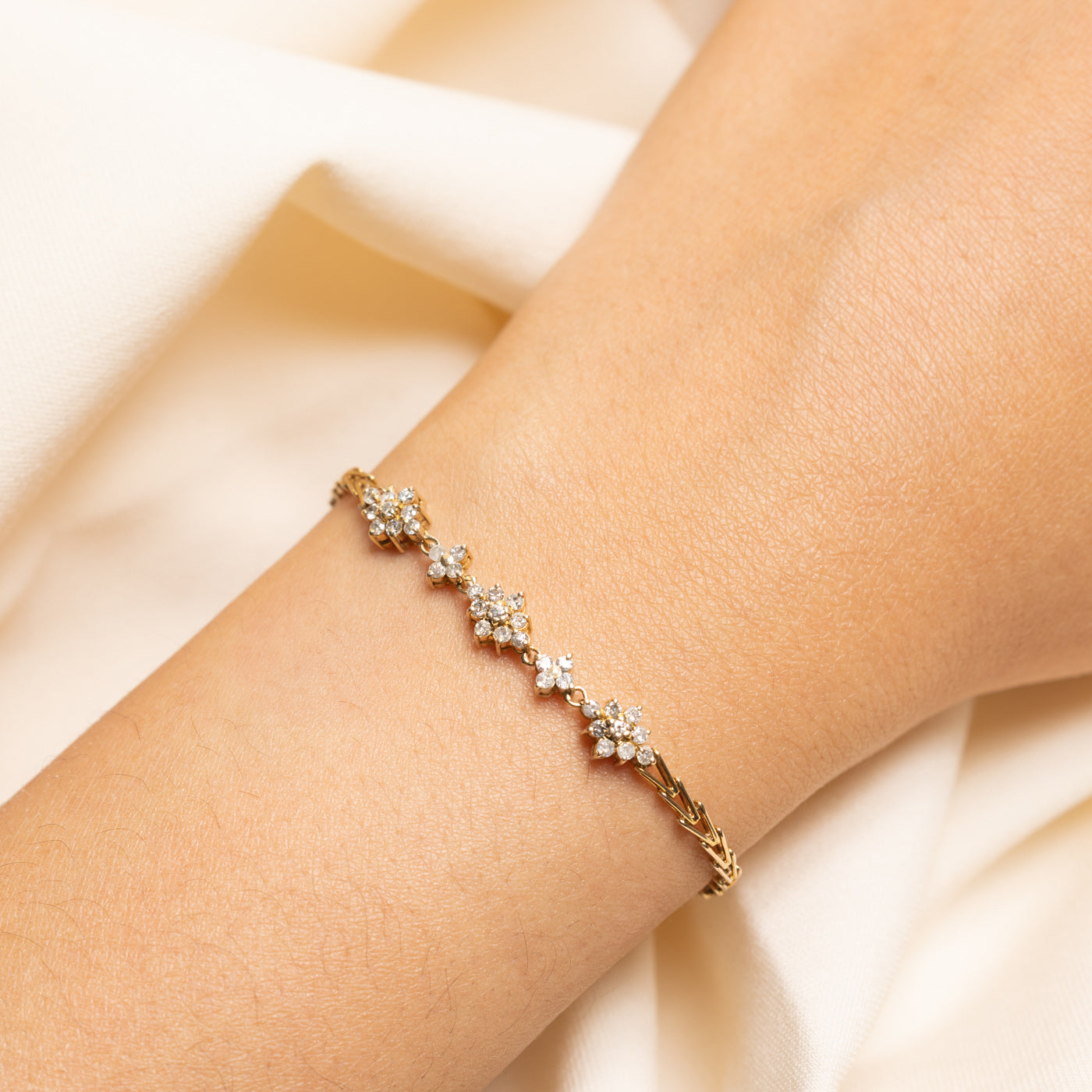 Diamond Multi Petal Cluster Bracelet | 0.52ctw | 7.25"