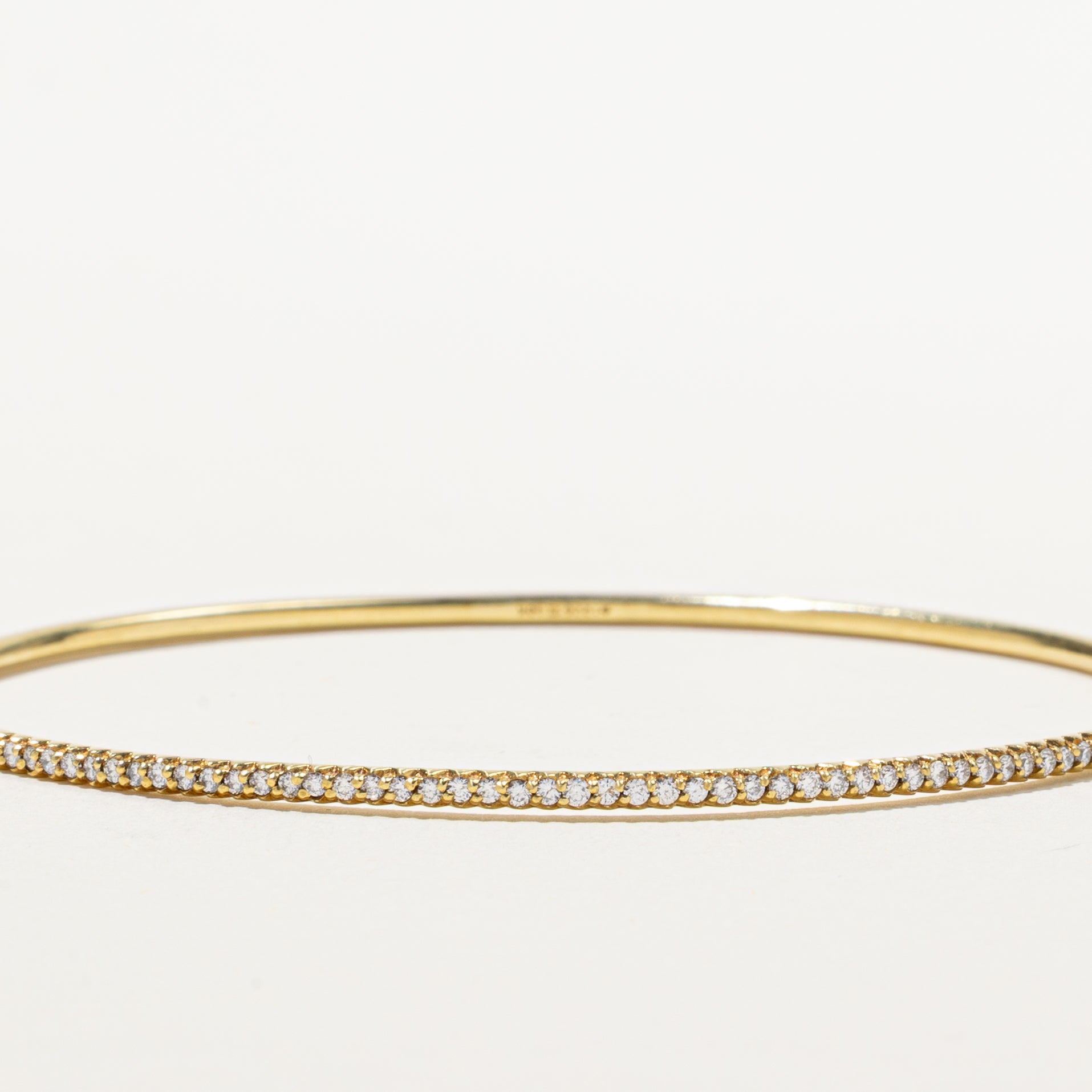18k Yellow Gold Semi Eternity Diamond Bangle | 0.75ctw | 6"