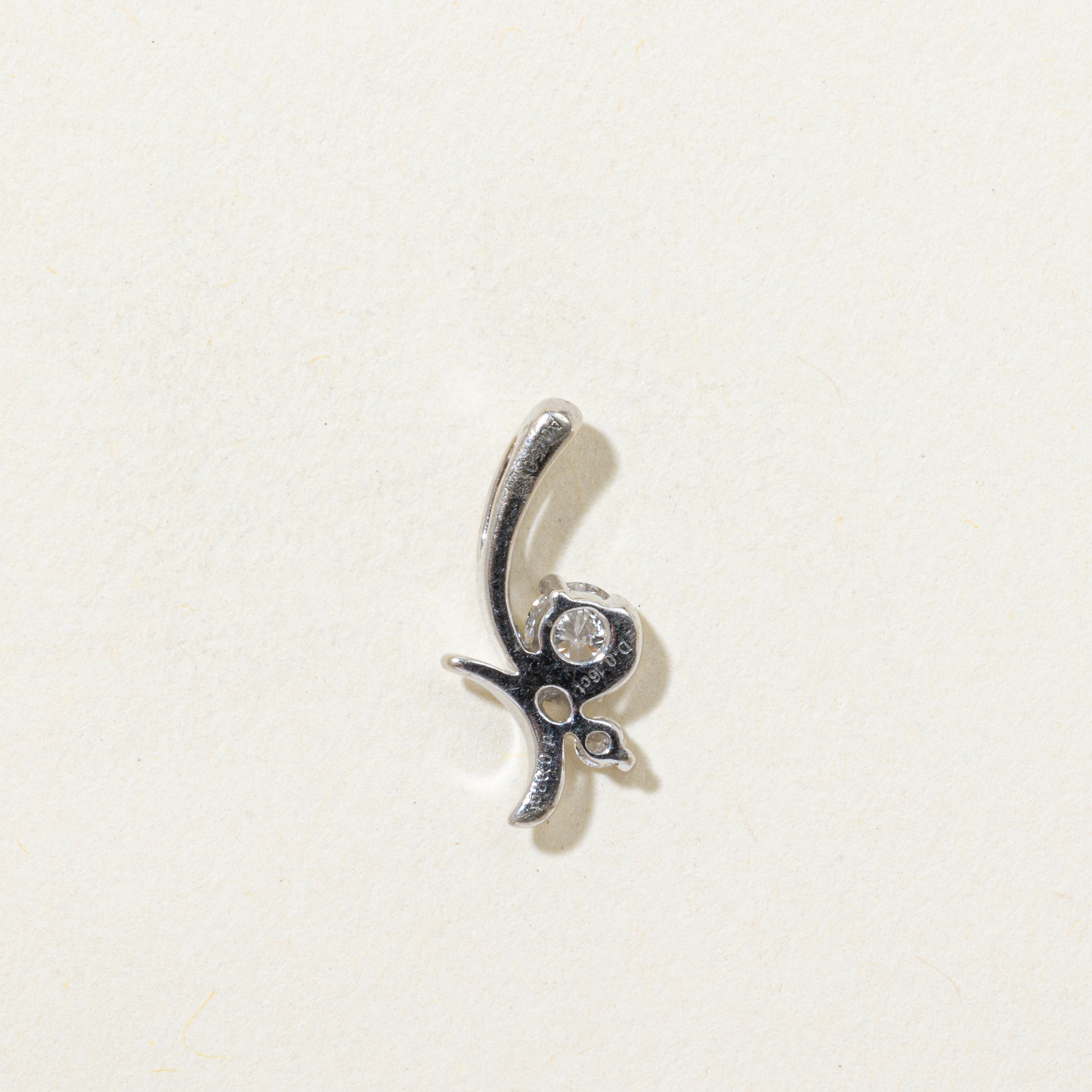 18k White Gold Diamond Swirl Pendant | 0.18ctw