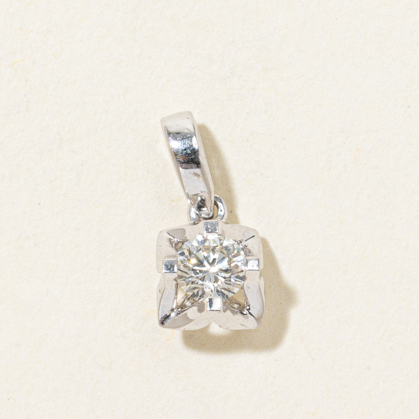 18k Solitaire Diamond Pendant | 0.22ct
