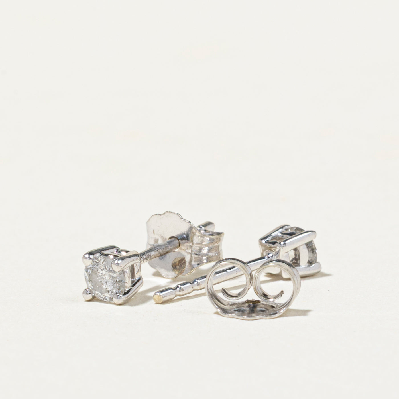 Boucles d'oreilles solitaire en diamant | 0,23 ct